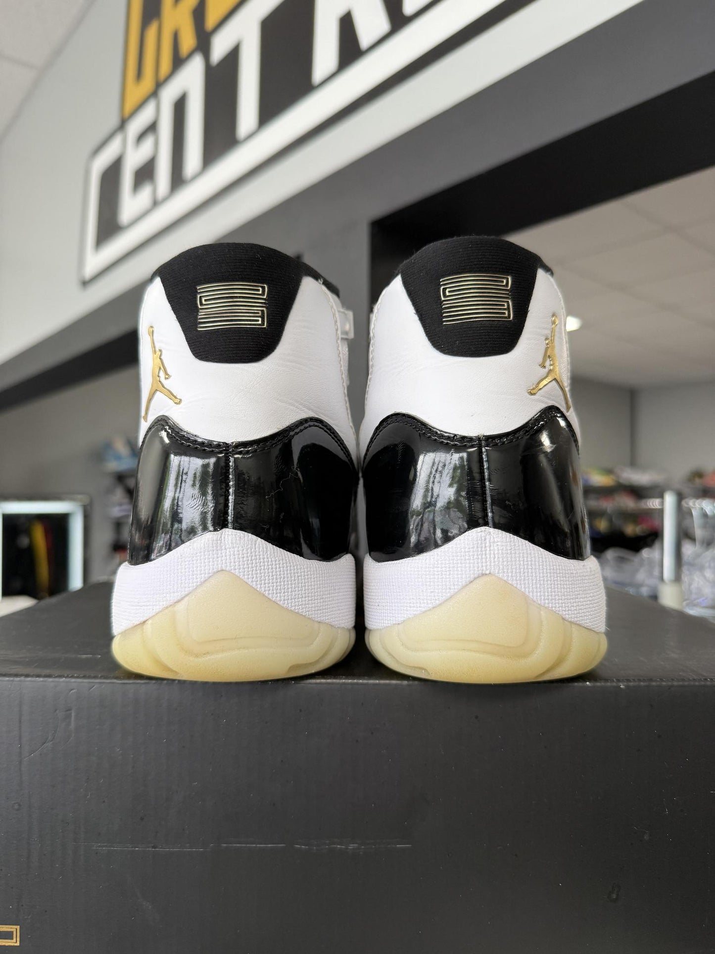 Jordan 11 "Gratitude" Used Size 11