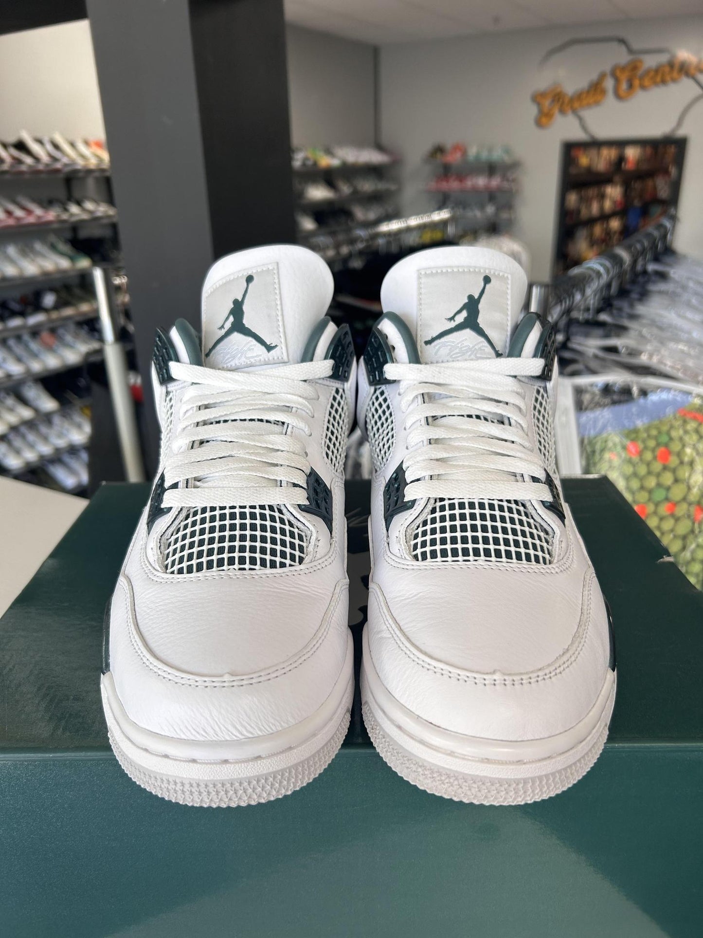 Jordan 4 "Oxidized Green" Used Size 10.5