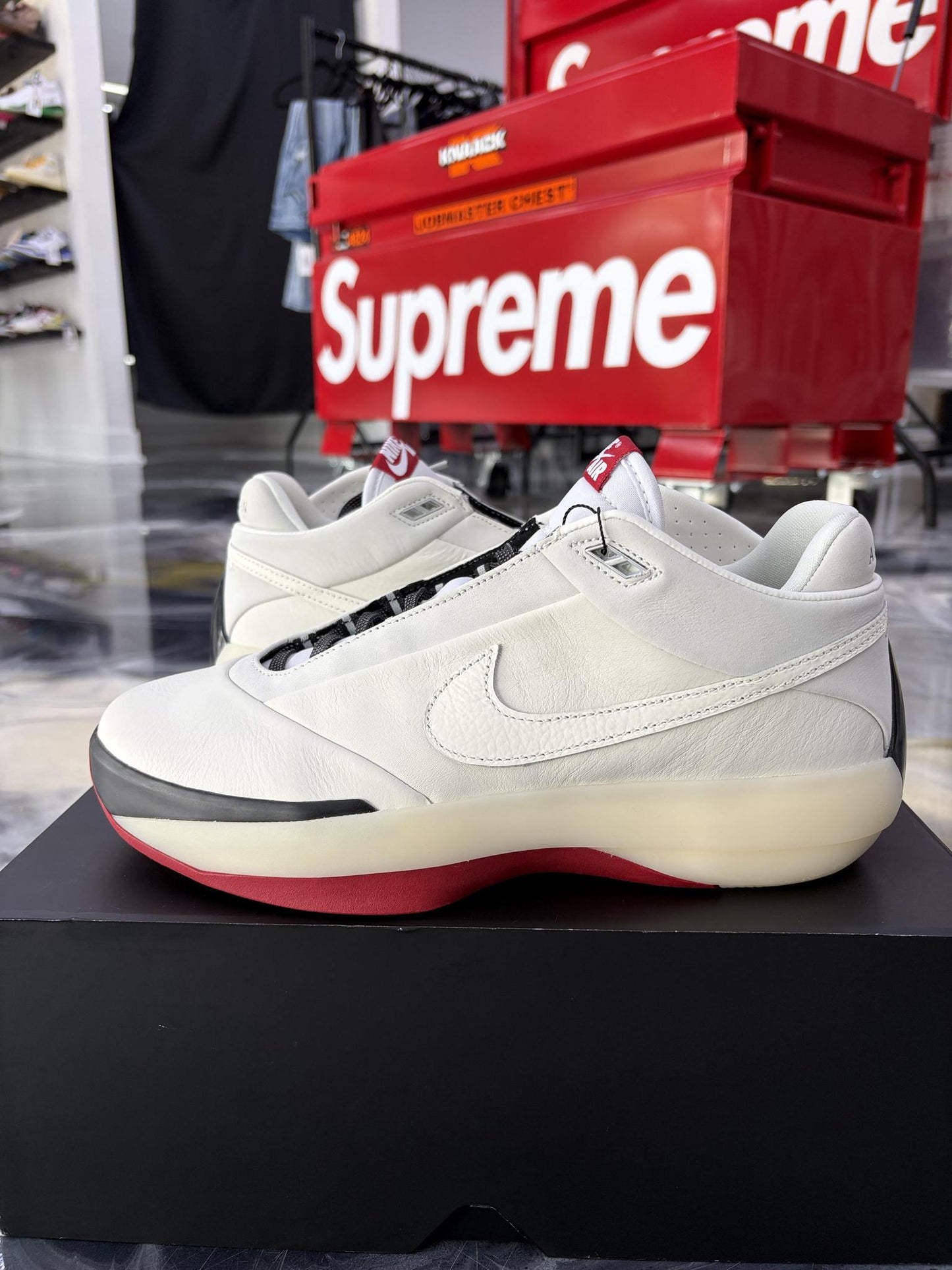 Jordan 40 "Chicago Cream" Used Size 10