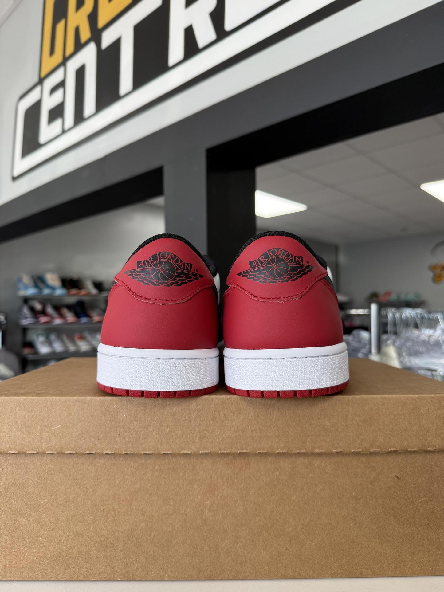 Jordan 1 Low "Black Toe" Used Size 14