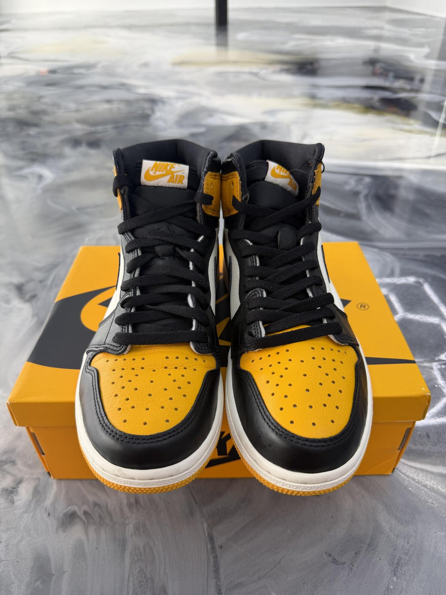 Jordan 1 "Taxi" Used Size 9.5