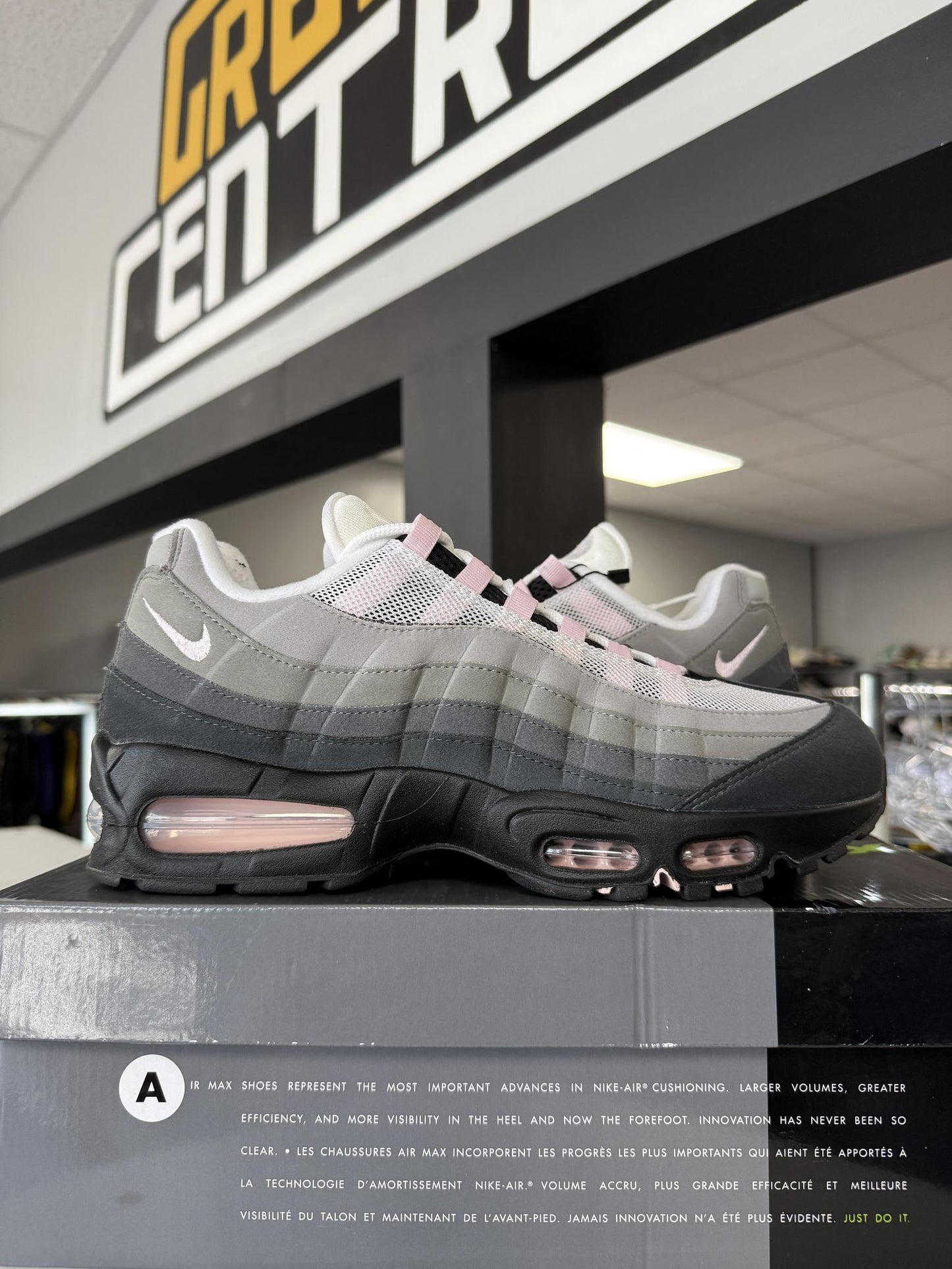 Nike Air Max 95 Big Bubble "Soft Pink" Used Size 10.5