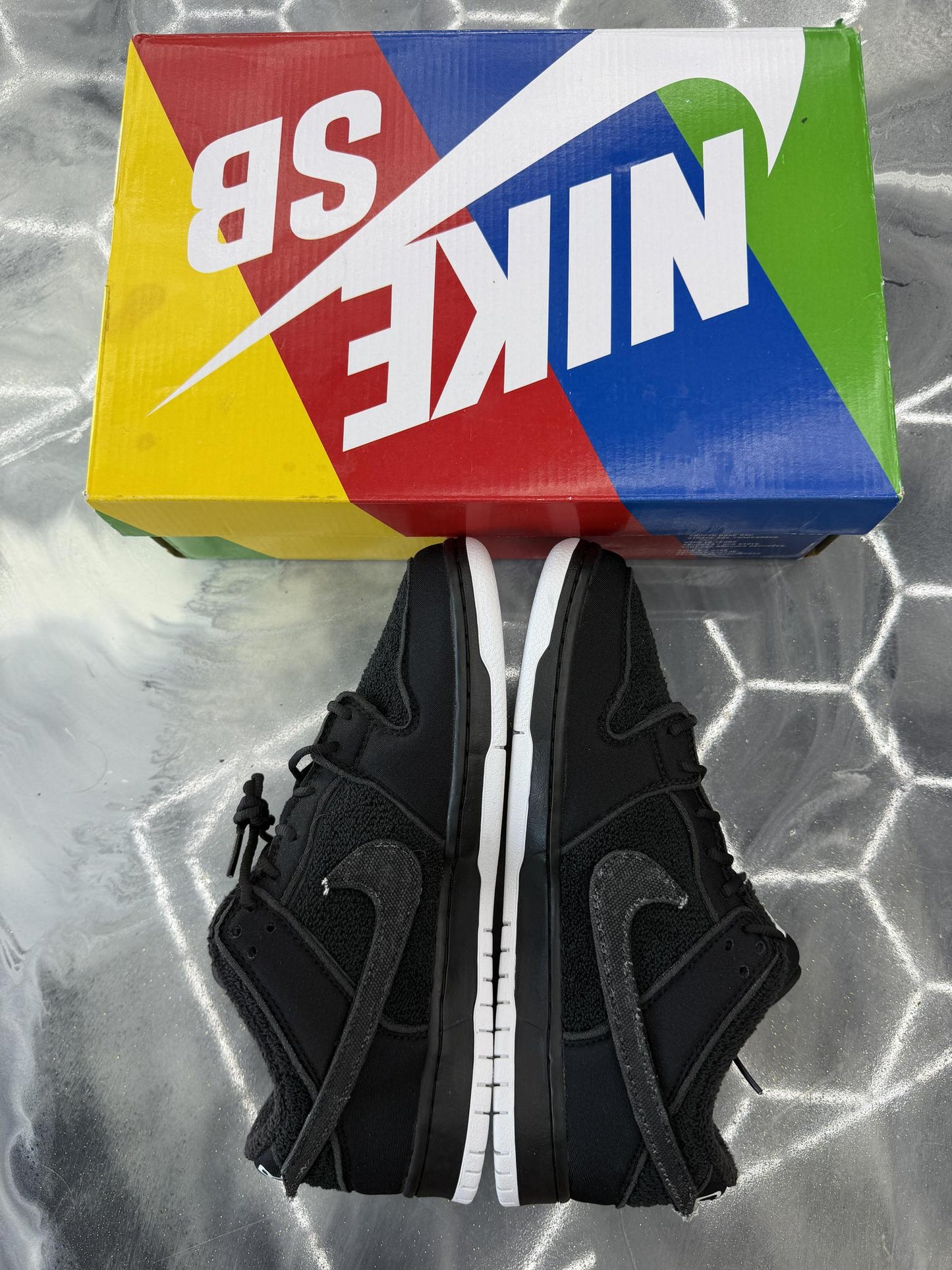 Nike SB Dunk Low "Gnarhunter" Used Size 9.5