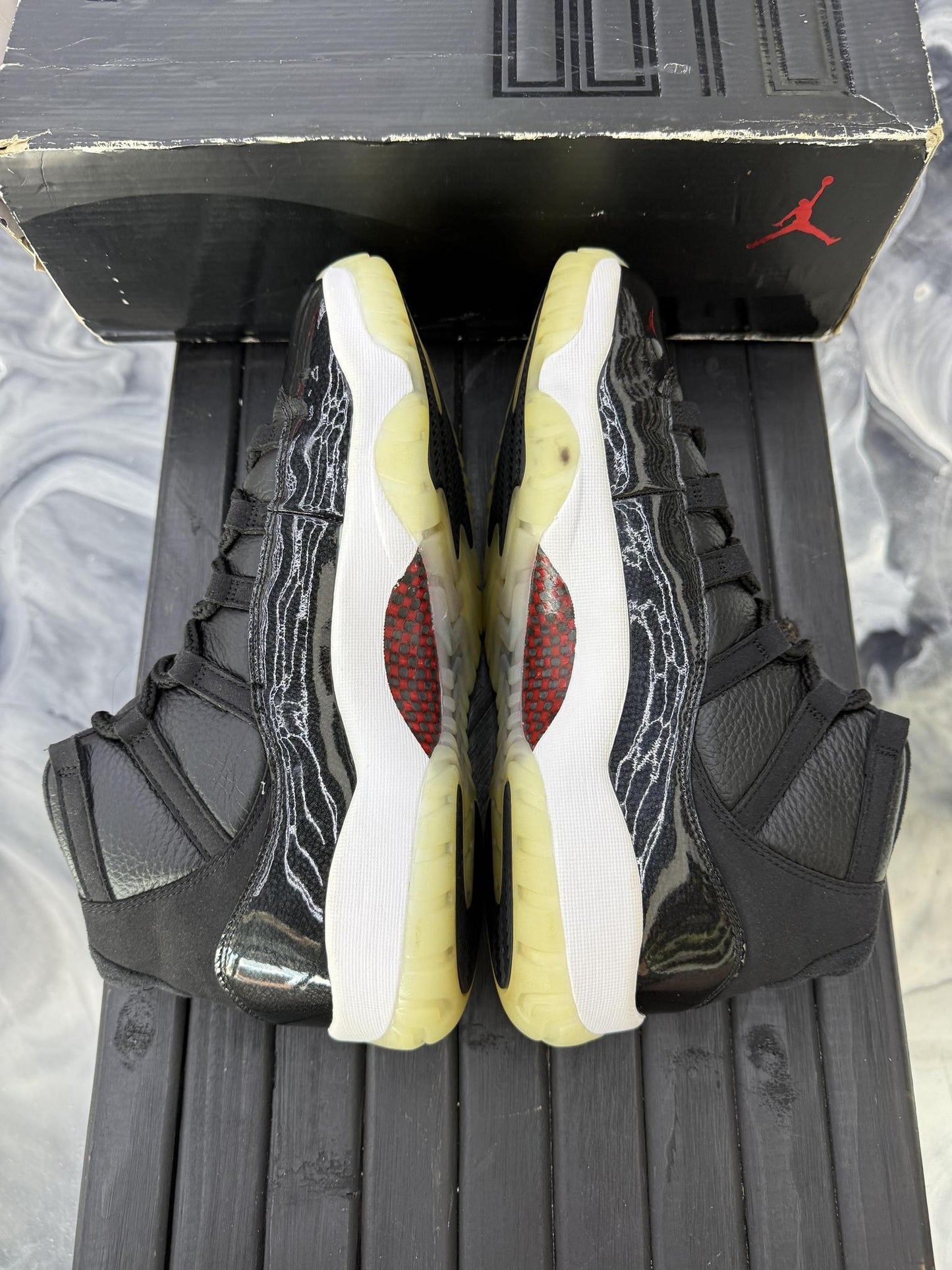 Jordan 11 "72-10" Used Size 11
