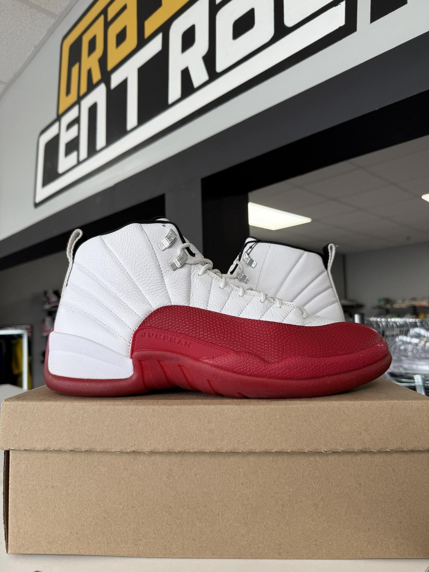 Jordan 12 "Cherry" Used Size 13