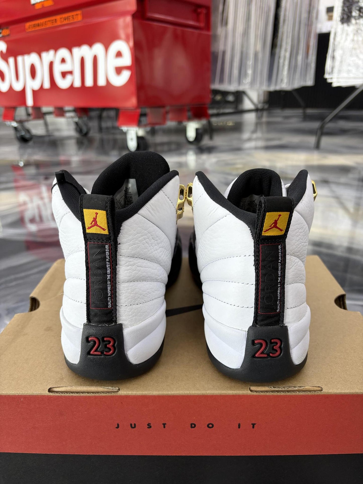 Jordan 12 "Taxi" Used Size 6Y/7.5W