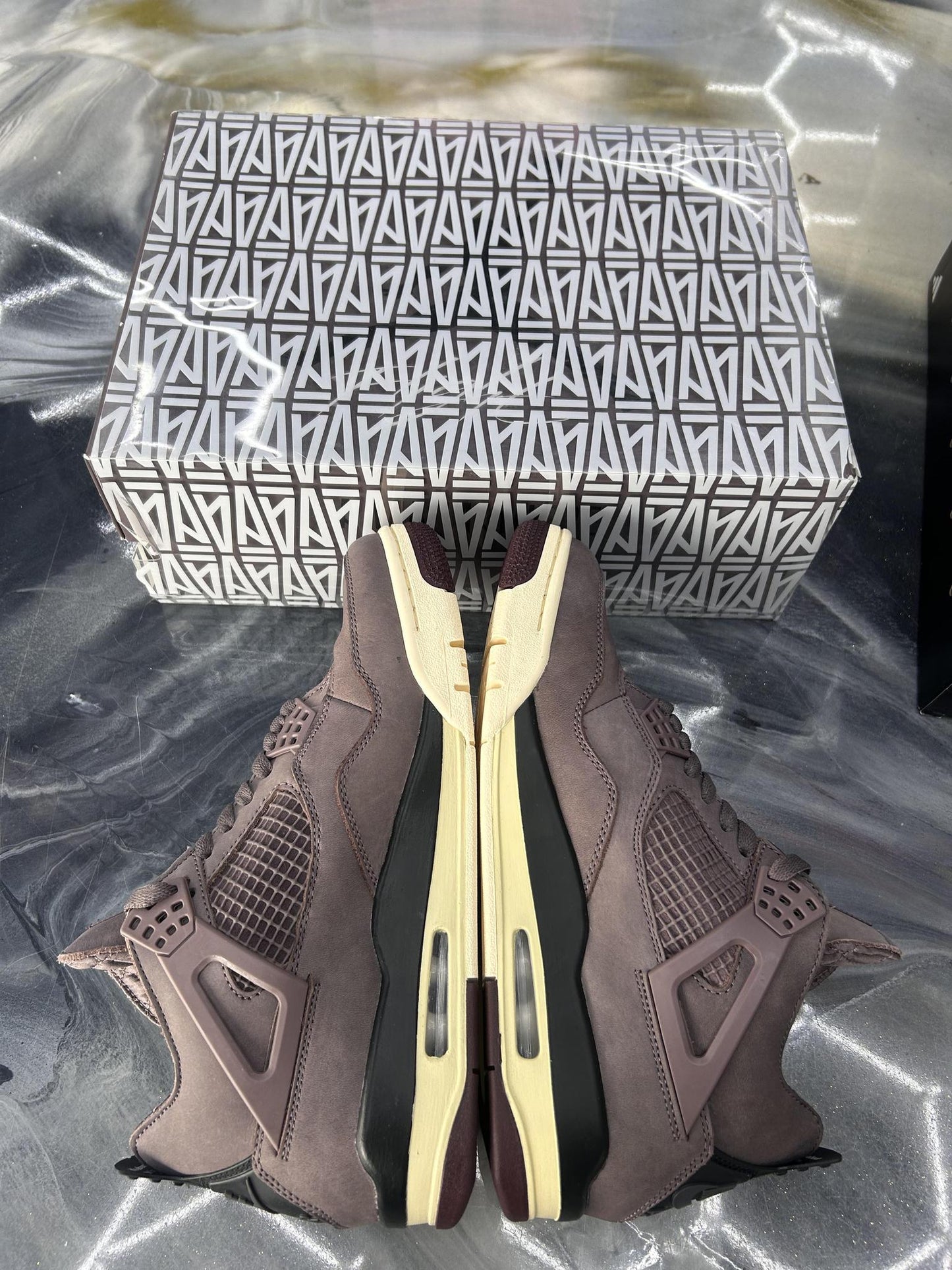 Jordan 4 Retro SP A Ma Maniére "Violet Ore" Used Size 9