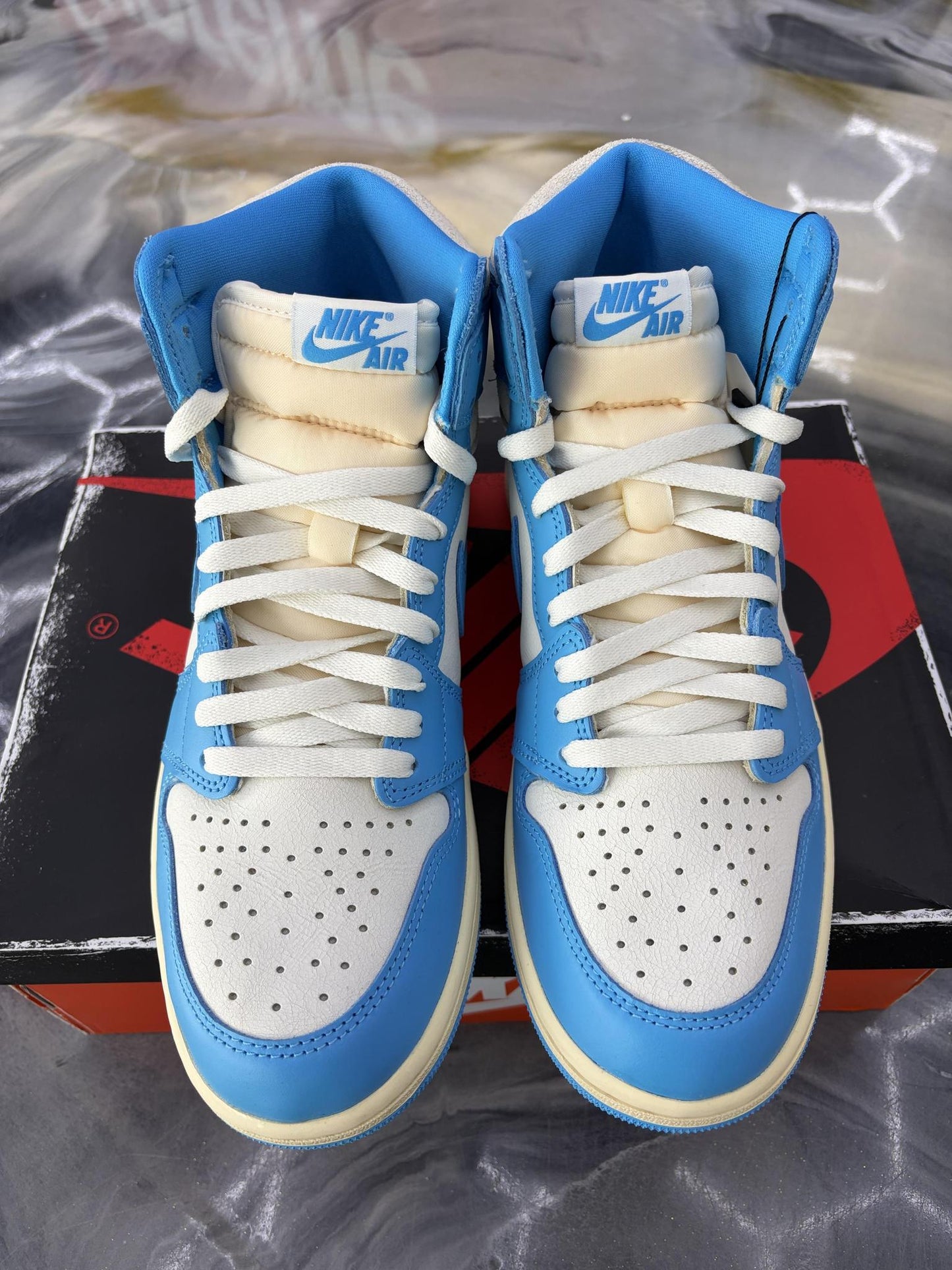 Jordan 1 "UNC Reimagined" Used Size 10