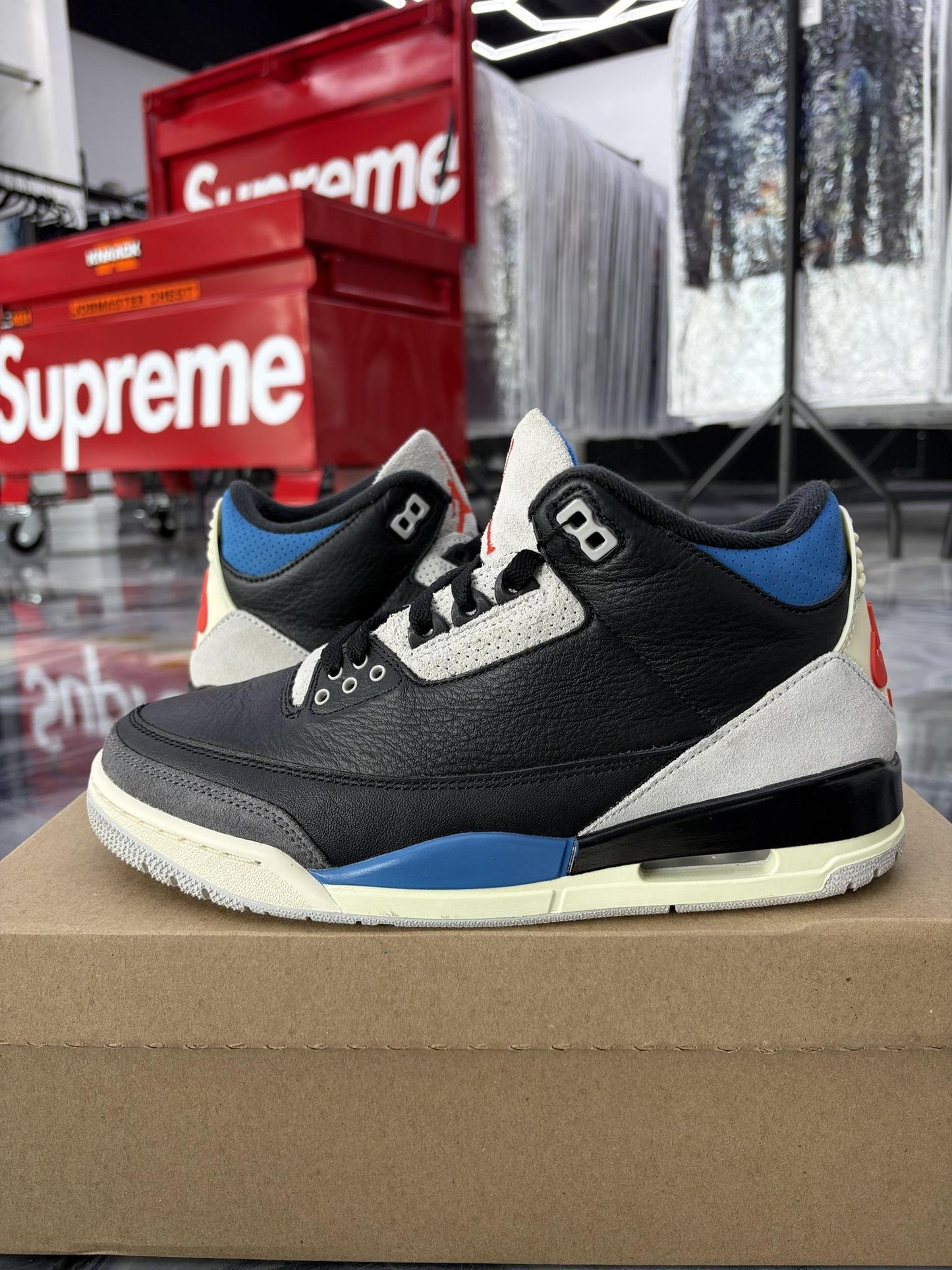 Jordan 3 "Rare Air" Used Size 8.5