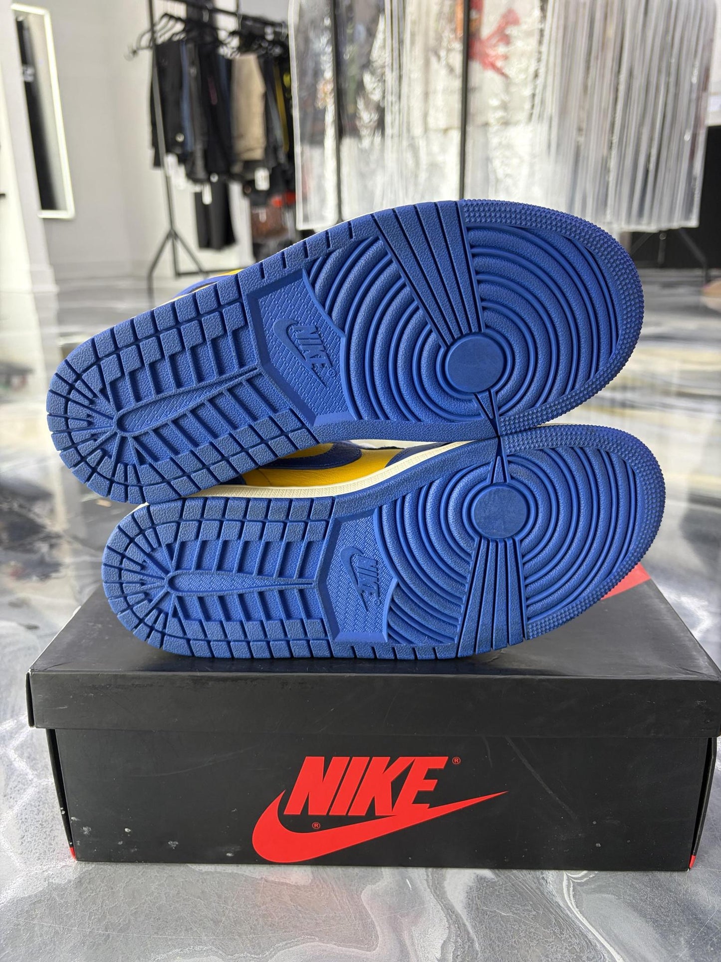 Jordan 1 High "Laney" Used Size 5.5Y/7W