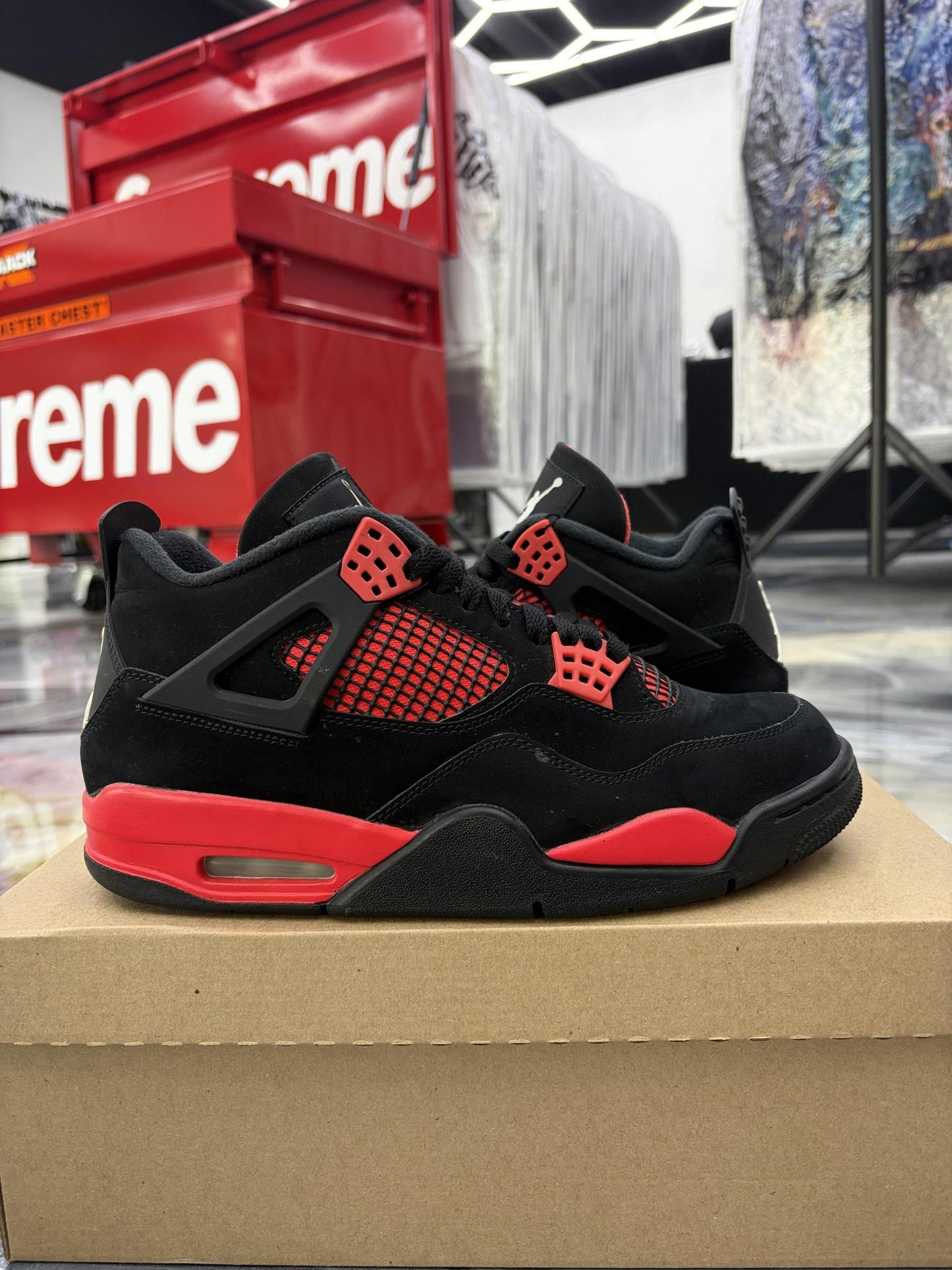 Jordan 4 "Red Thunder" Used Size 9