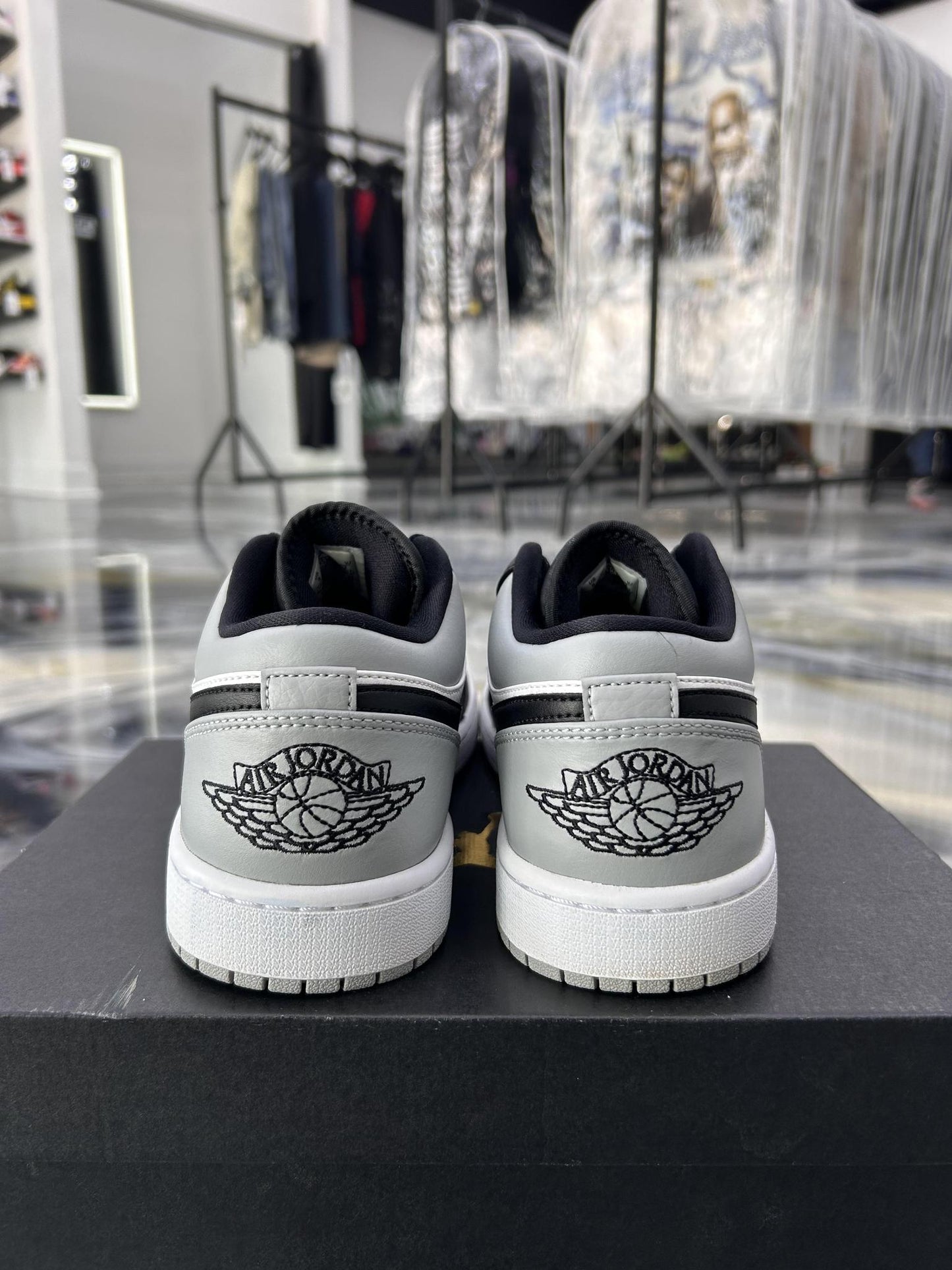 Jordan 1 Low "Shadow Toe" Used Size 9