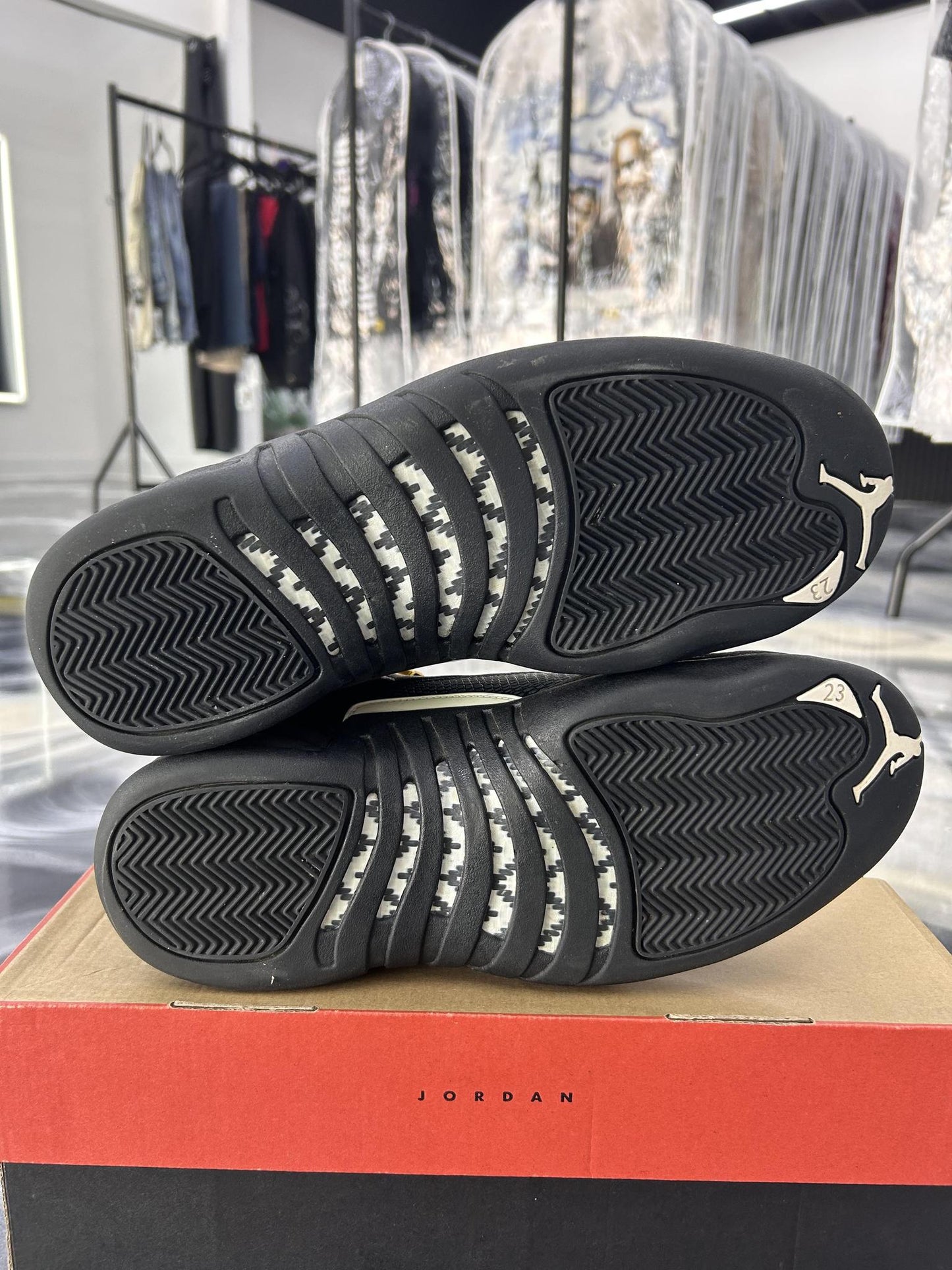 Jordan 12 "Master" Used Size 10