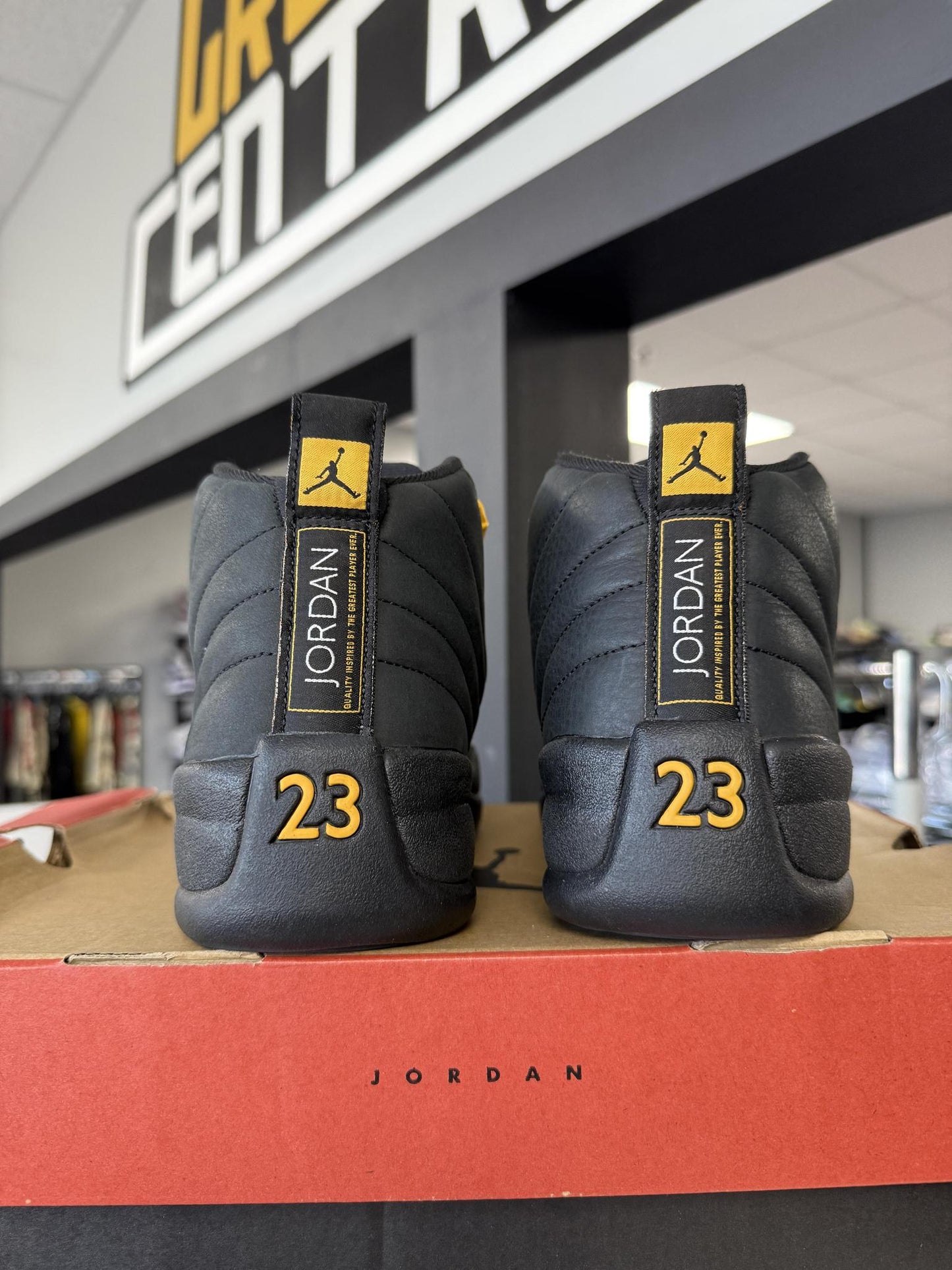 Jordan 12 "Reverse Taxi" Used Size 8