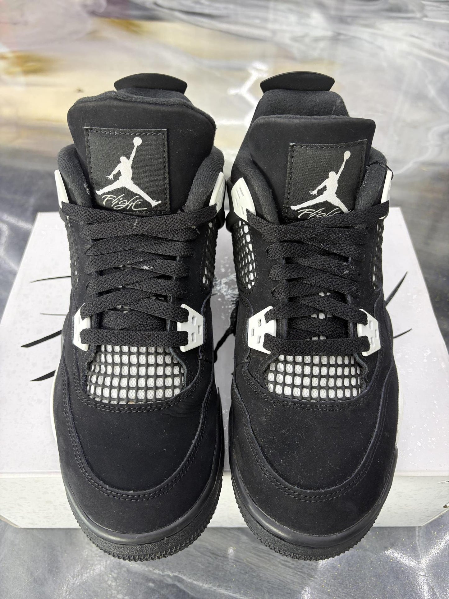 Jordan 4 "White Thunder" Used Size 7Y/8.5W