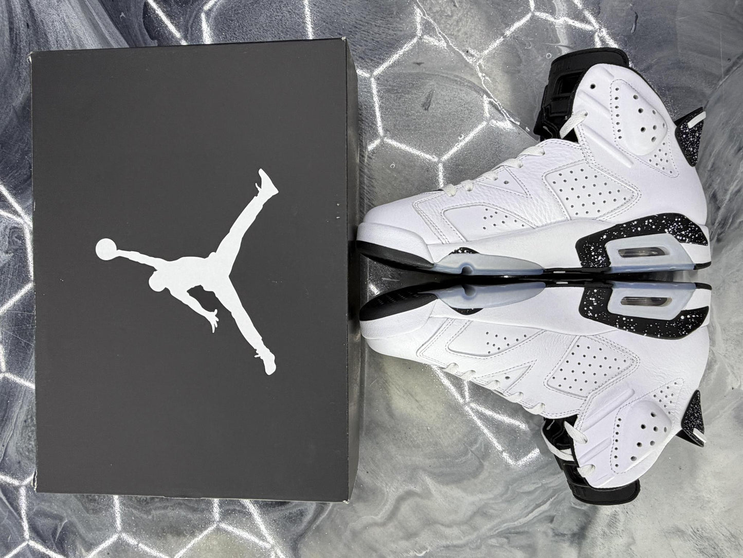 Jordan 6 "Reverse Oreo" Used Size 10
