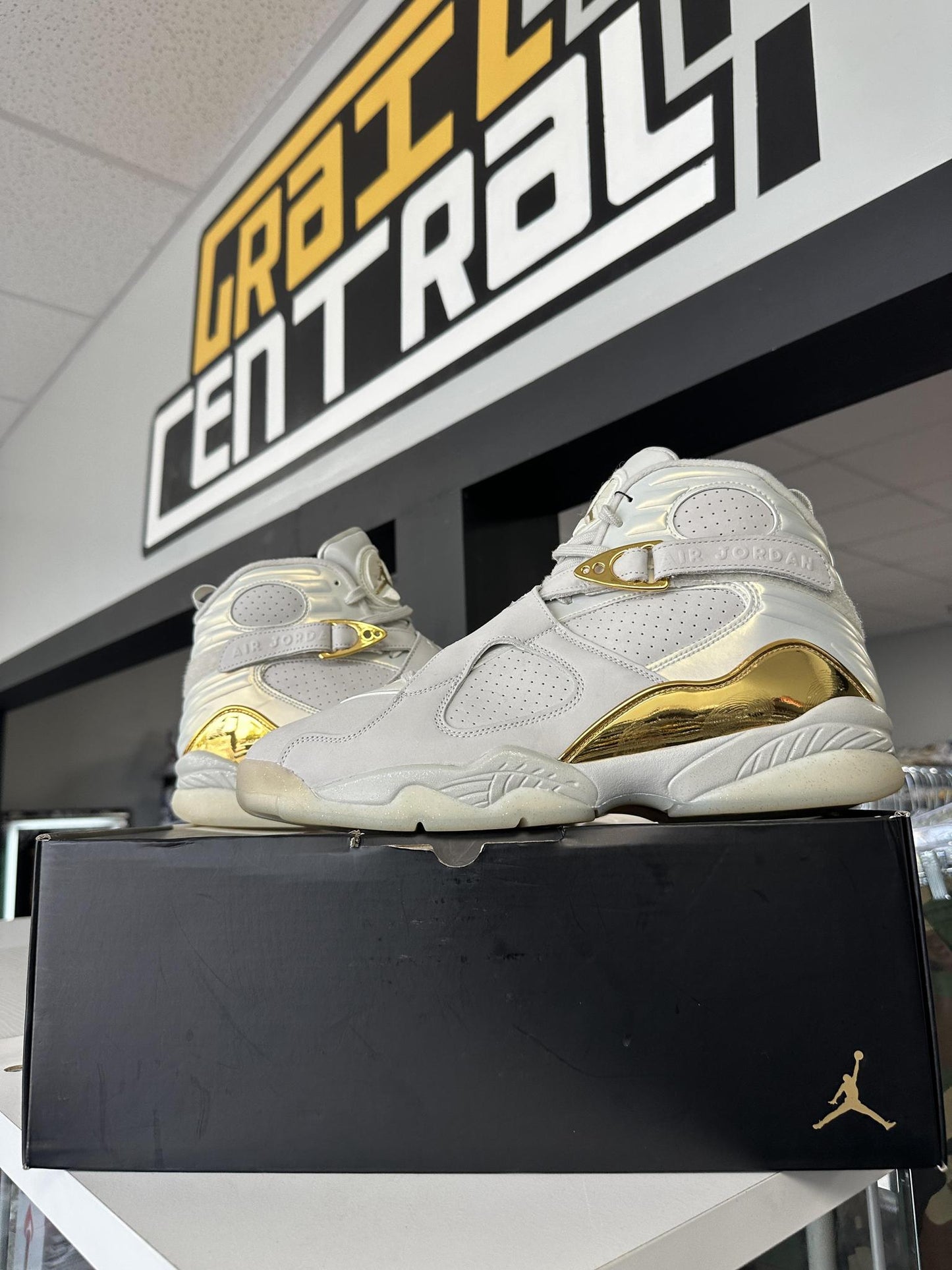 Jordan 8 "Champagne" Used Size 13