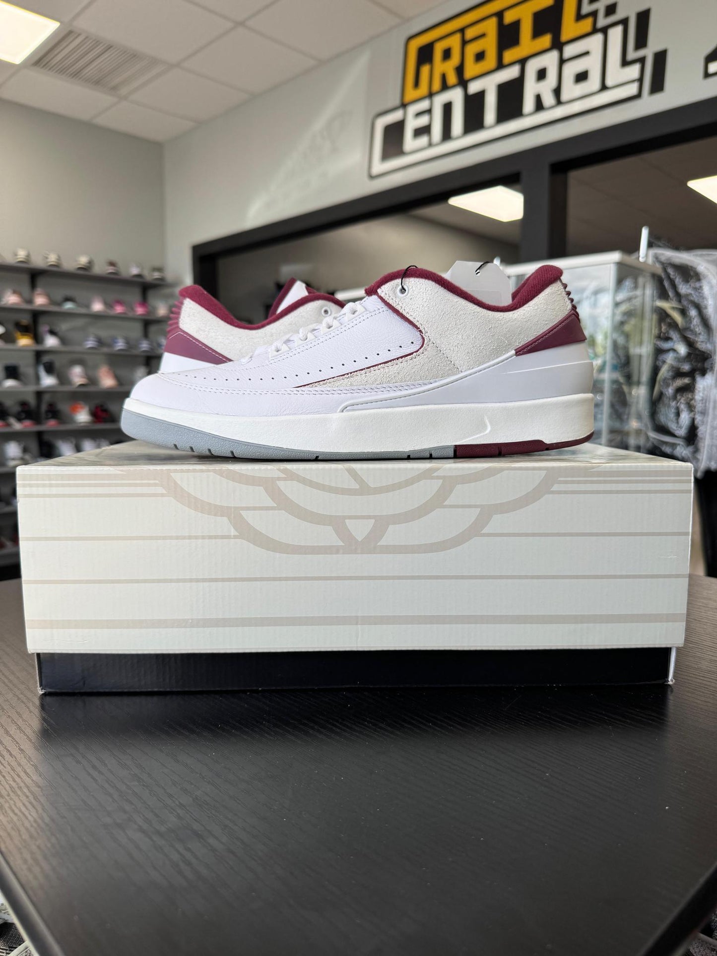 Jordan 2 Low "Cherry Wood" Used Size 12