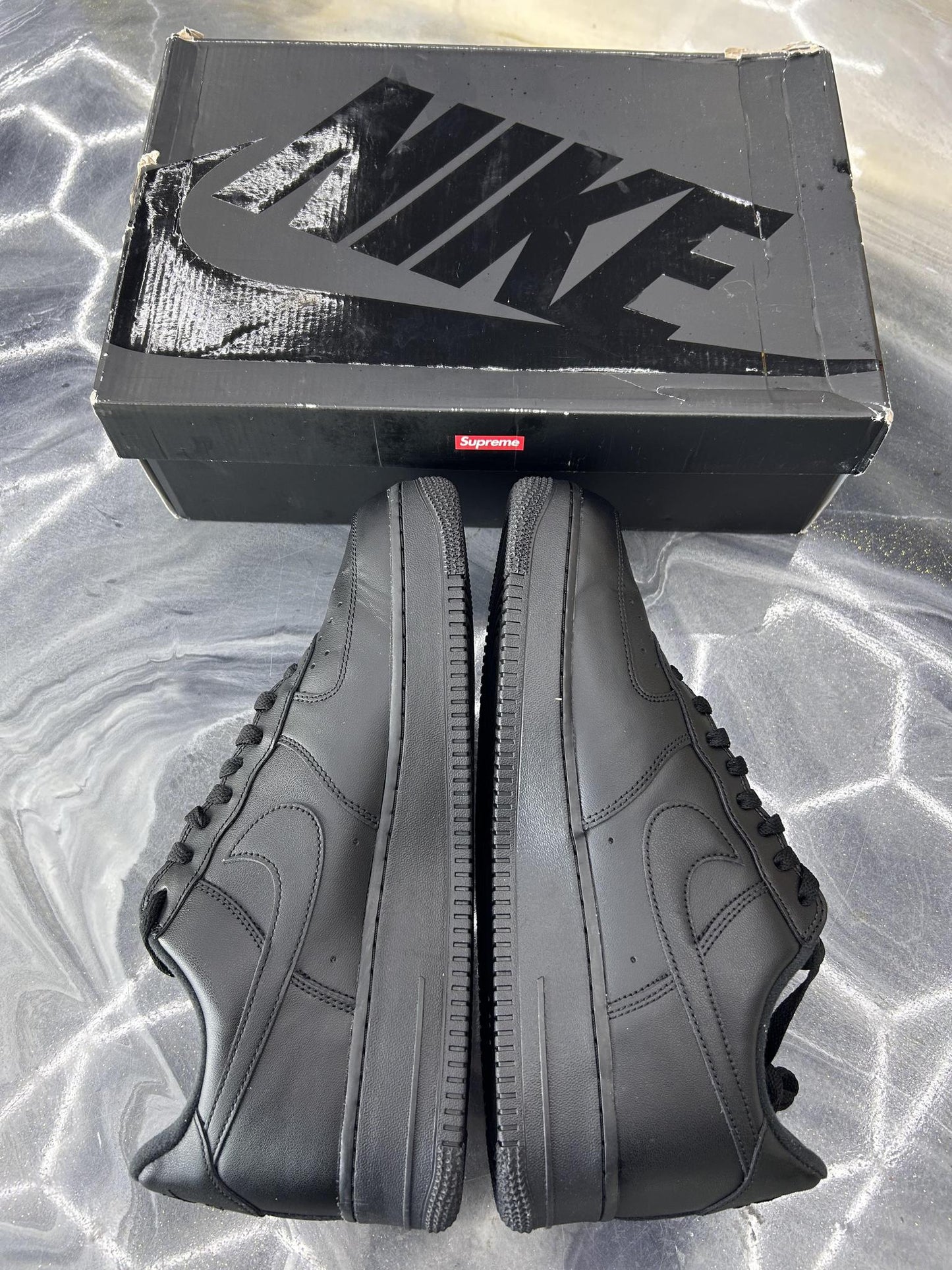 Nike Air Force One Supreme "Black" Used Size 12