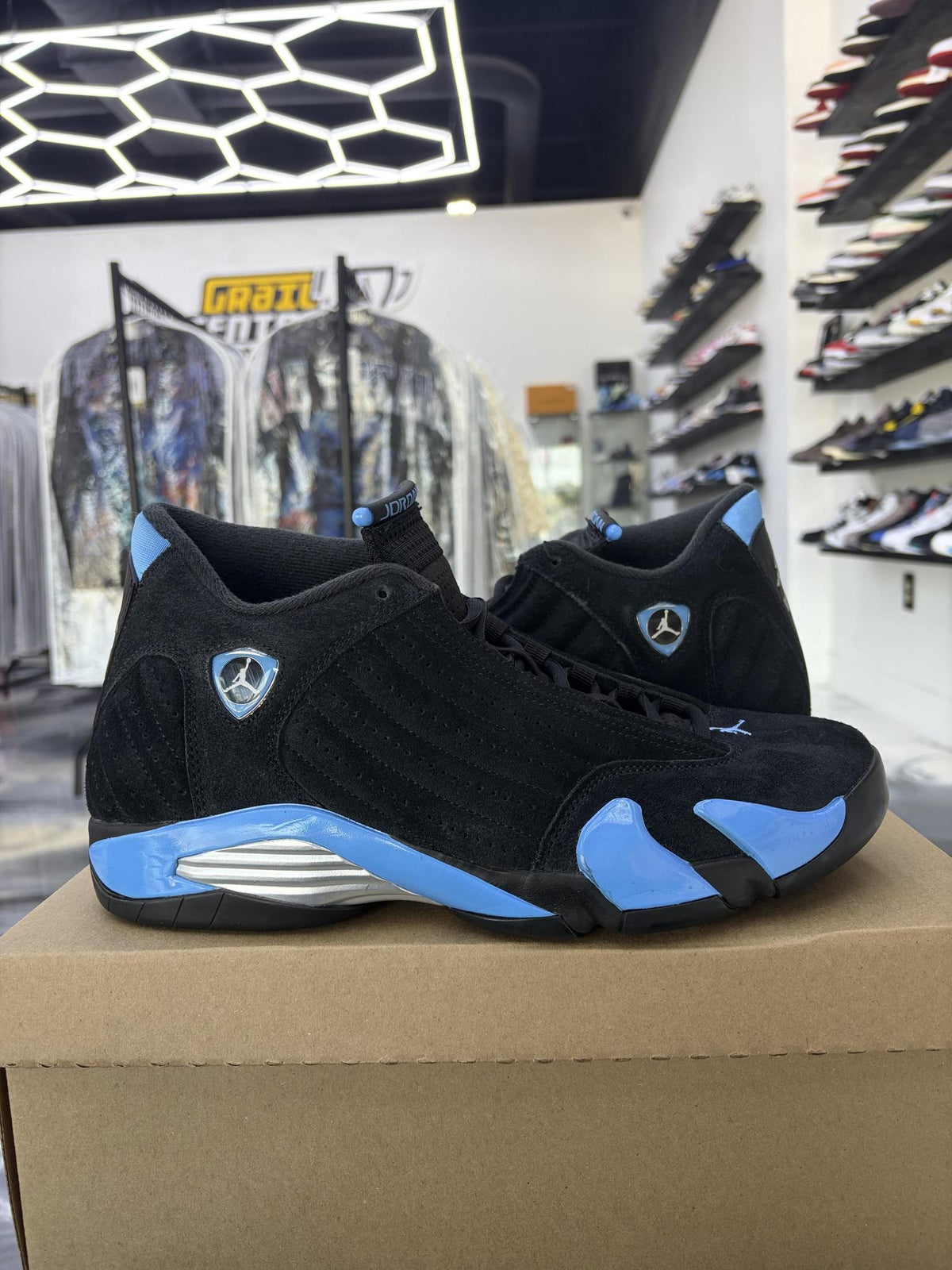 Jordan 14 "Black University Blue" Used Size 11