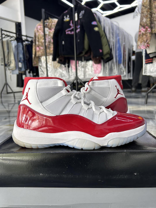 Jordan 11 "Cherry" Used Size 10.5