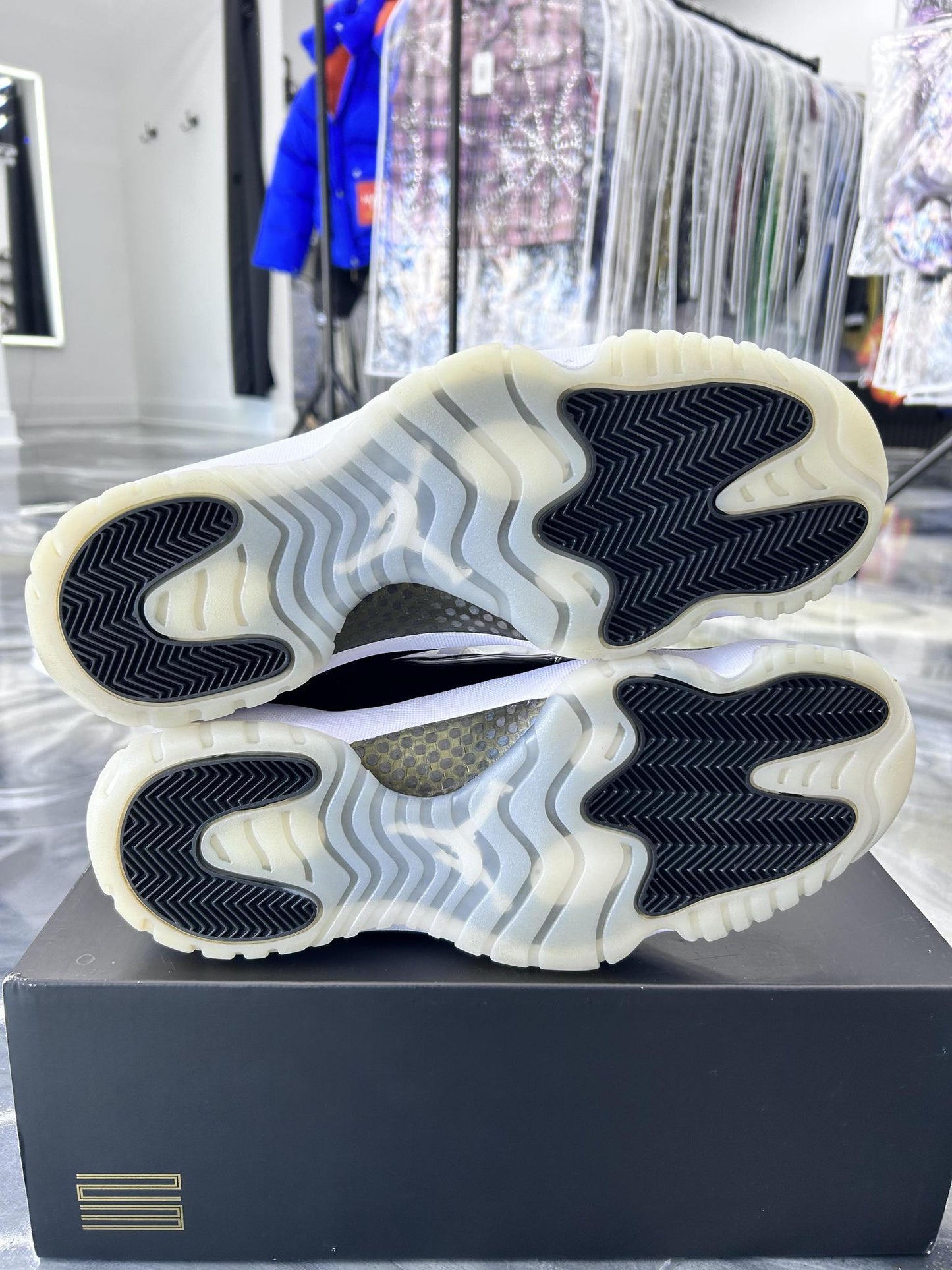 Jordan 11 DMP "Gratitude" Used Size 13