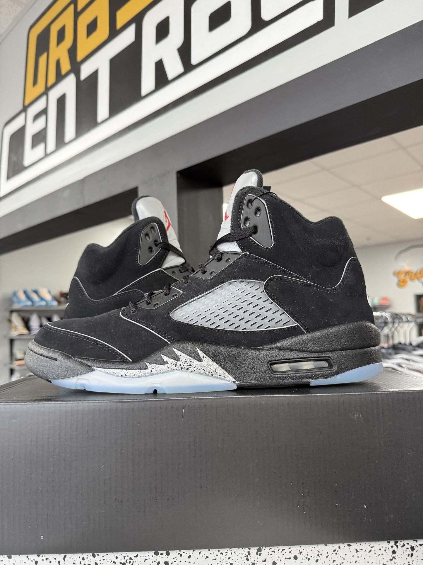 Jordan 5 "Metallic Reimagined" Used Size 12