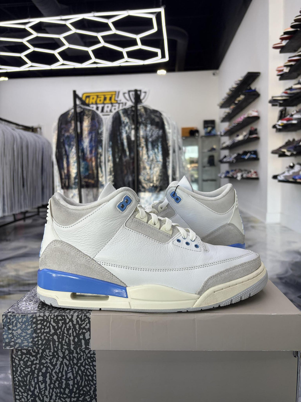 Jordan 3 "Lucky Shorts" Used Size 10