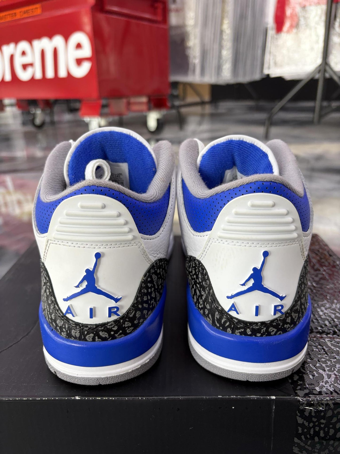 Jordan 3 "Racer Blue" Used Size 8