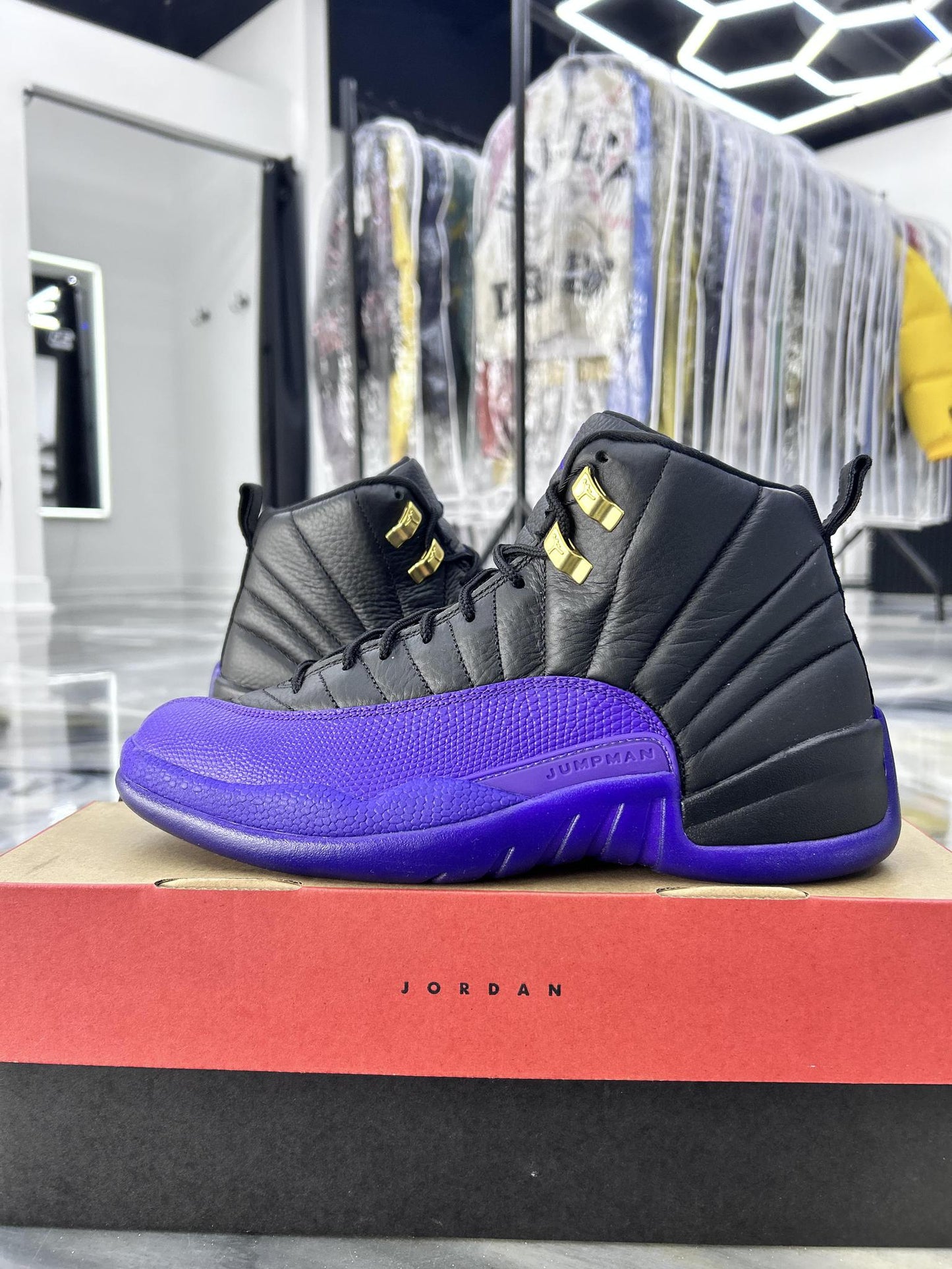 Jordan 12 Field Purple Used Size 10
