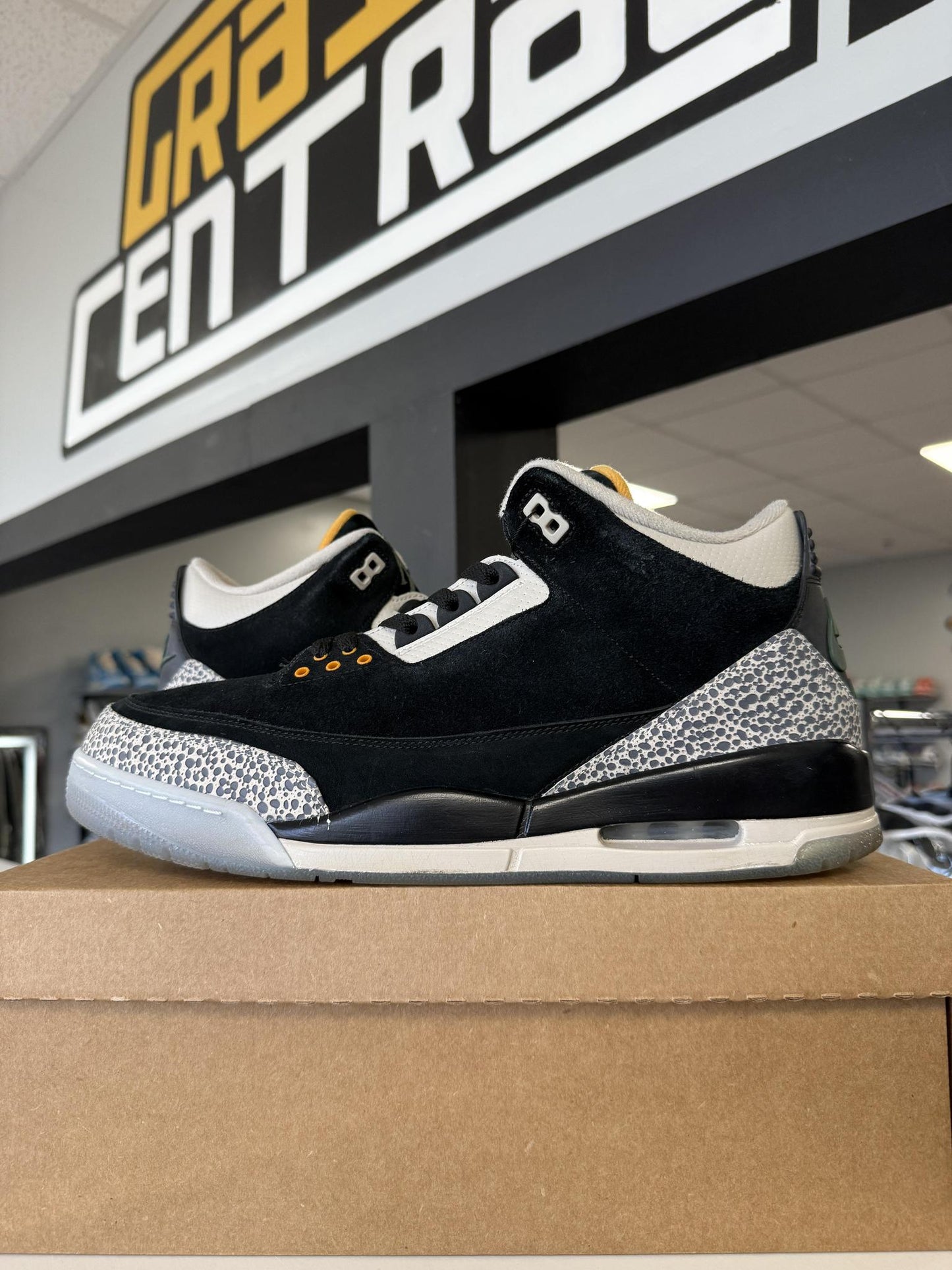 Jordan 3 "Atmos" Used Size 14