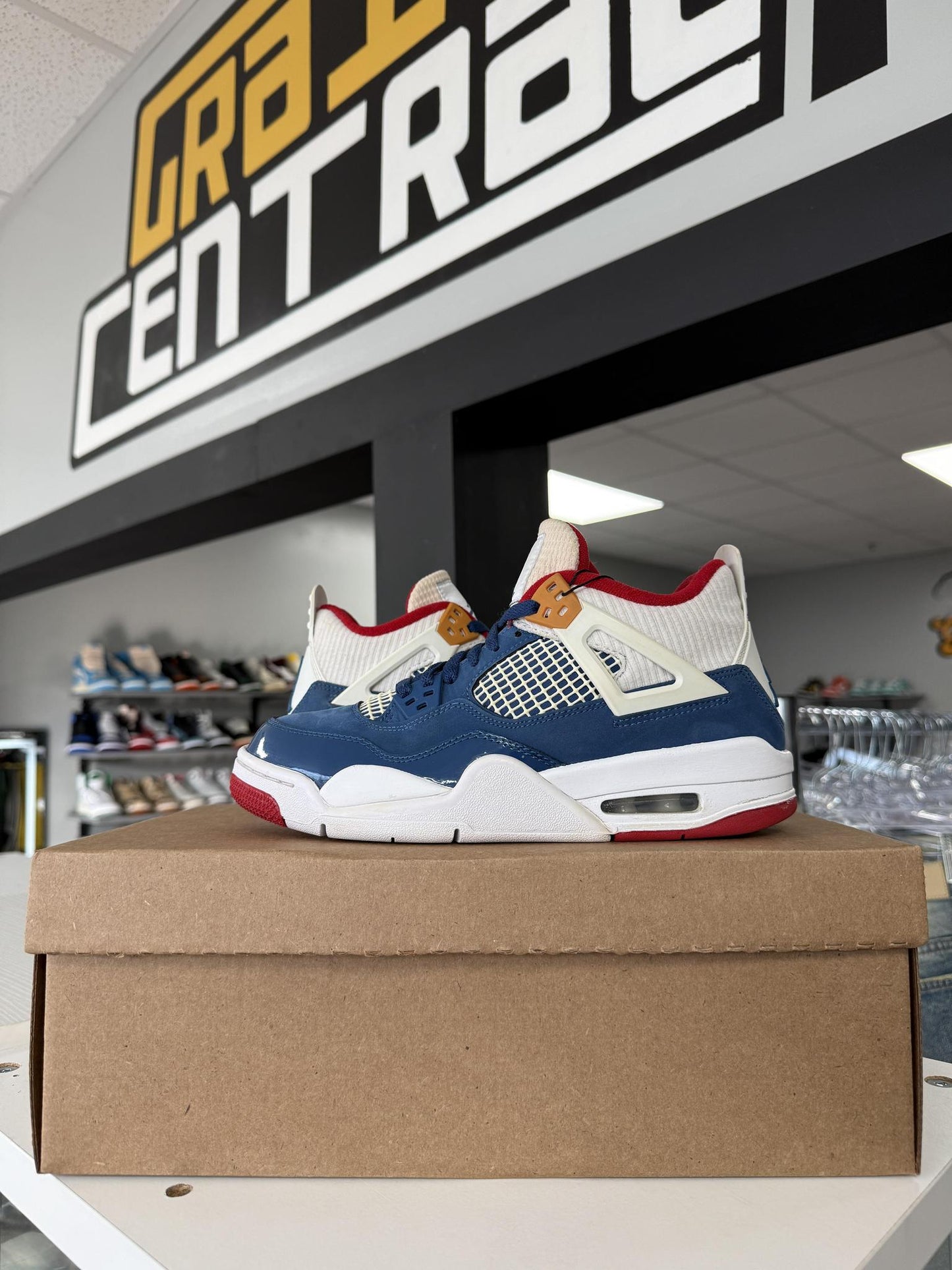 Jordan 4 "Messy Room" Used Size 6Y/7.5W