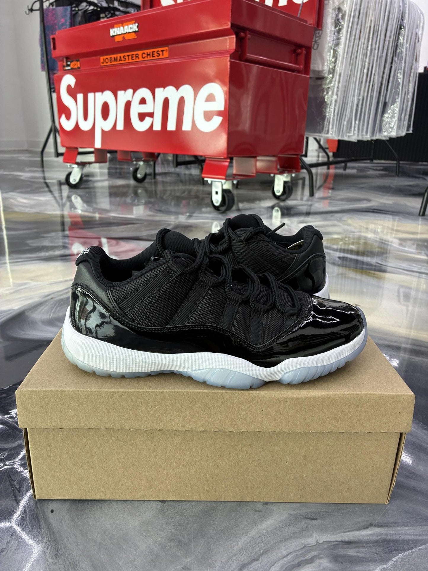 Jordan 11 Low Space Jam Used