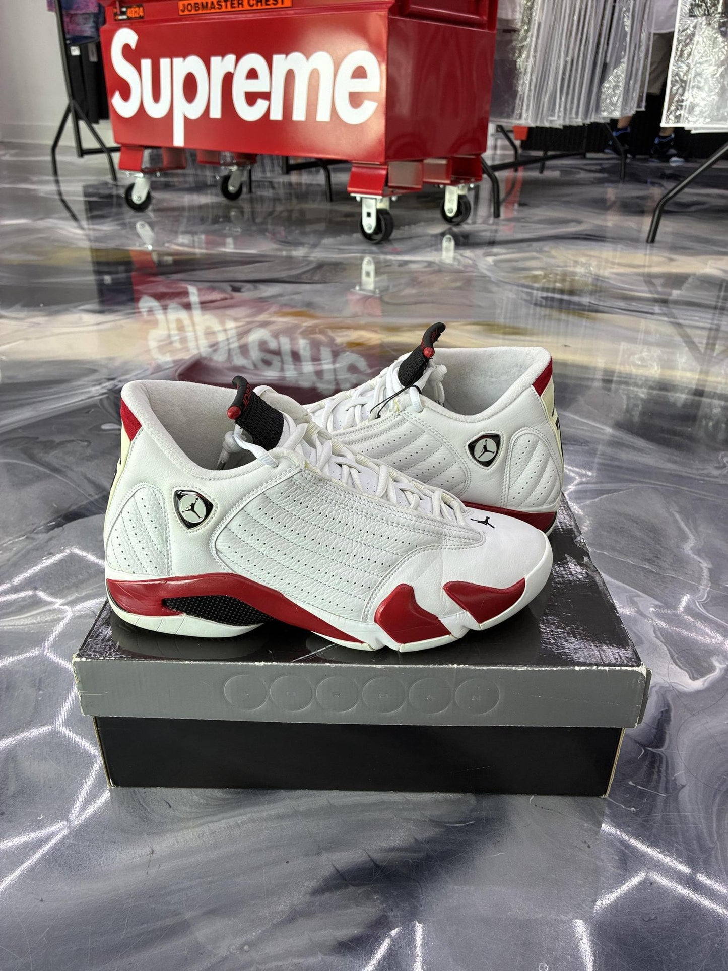 Jordan 14 "Candy Cane" 2006 Used Size 9.5