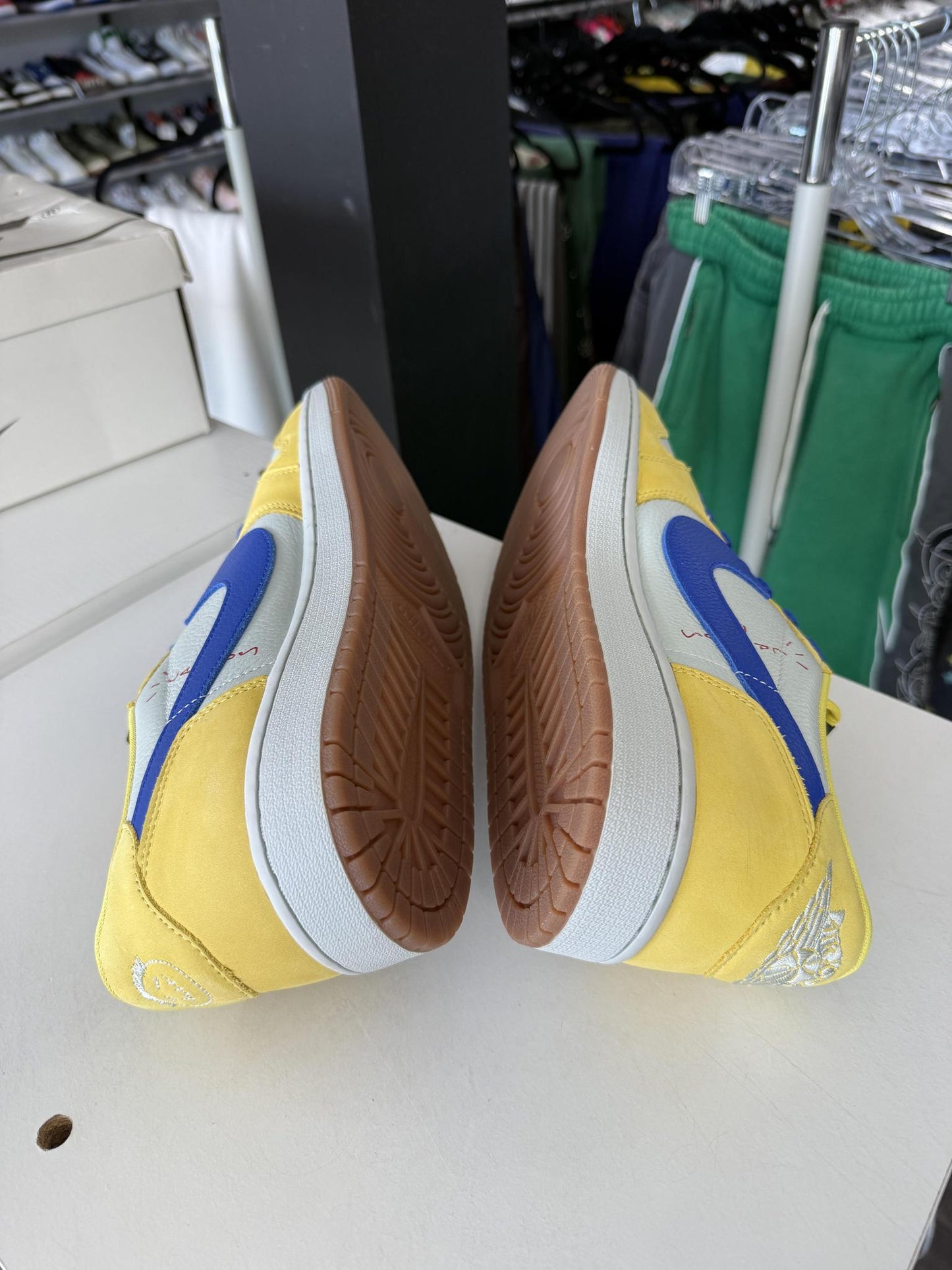 Jordan 1 Low x Travis Scott "Canary" Used Size 13