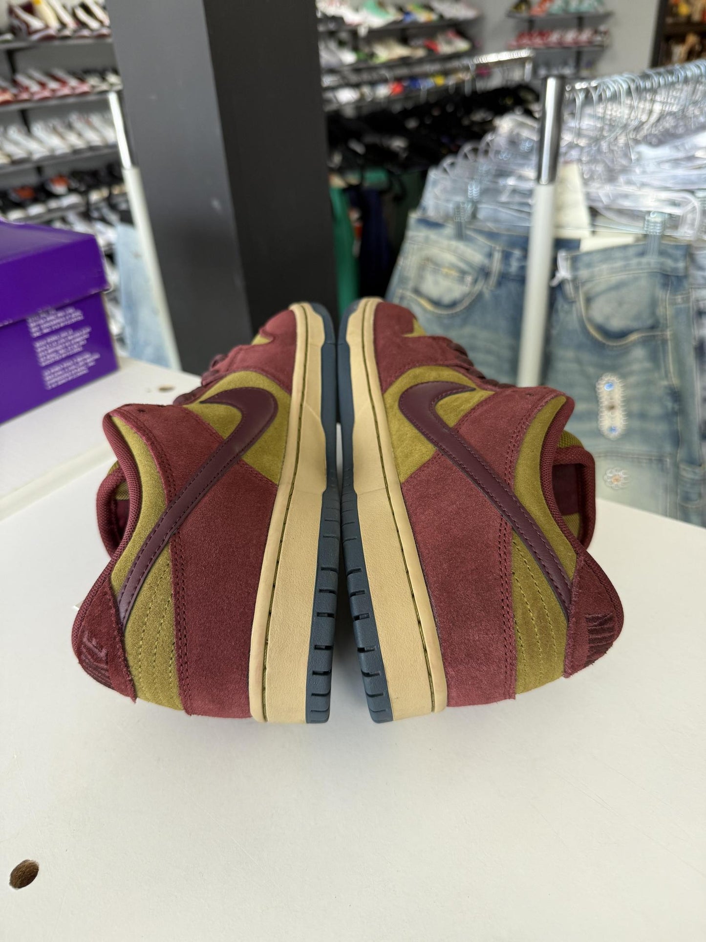 Nike SB Dunk Low "Burgundy Bordeaux" Used Size 9.5