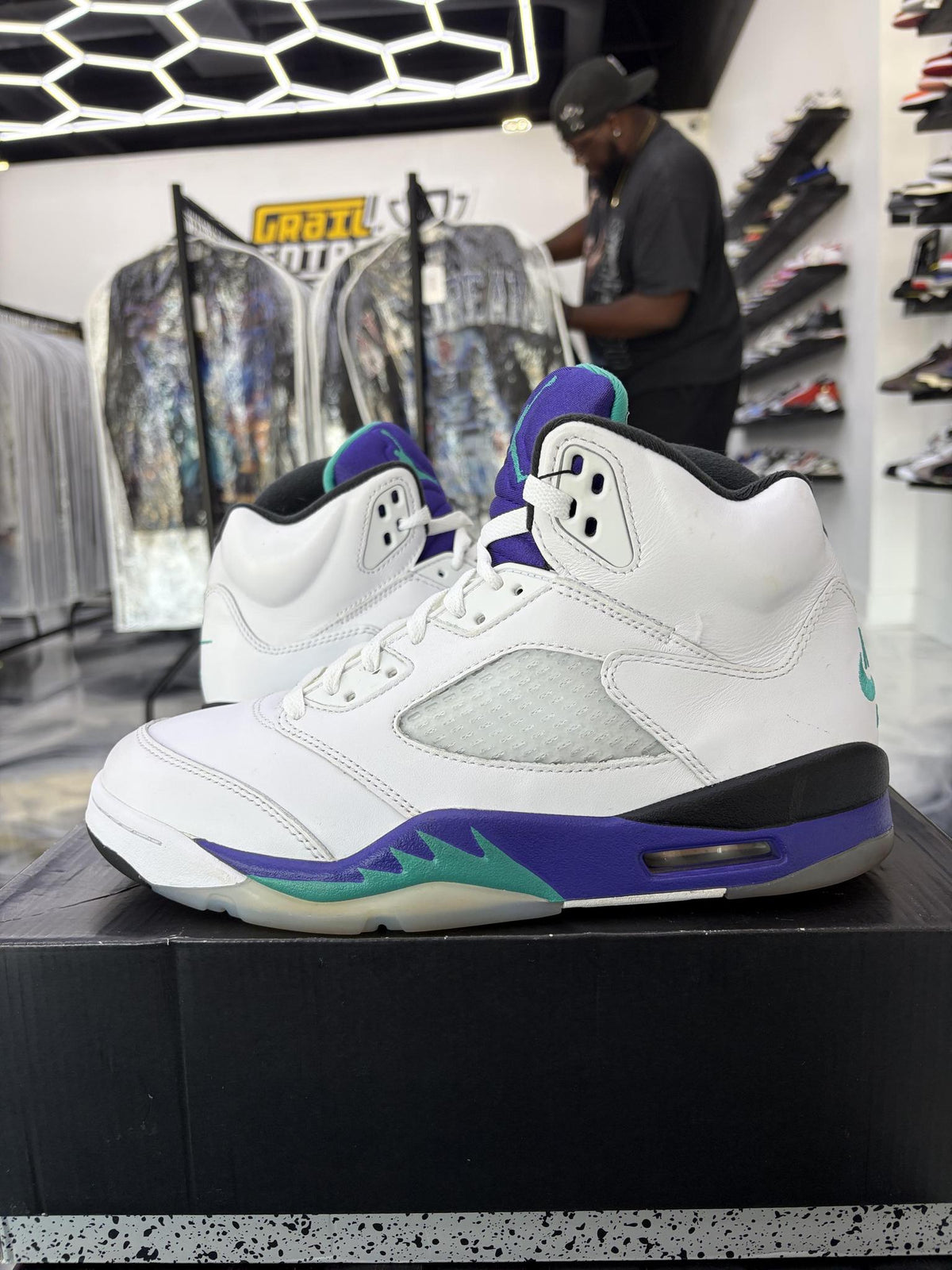Jordan 5 "Grape" Used Size 10