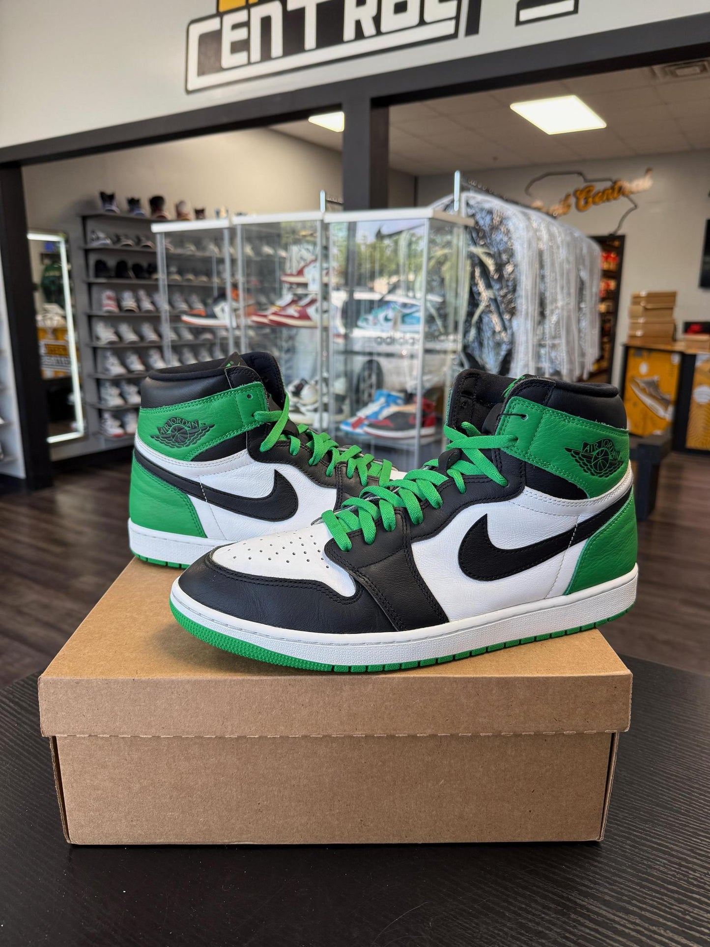Jordan 1 "Lucky Green" Used Size 14