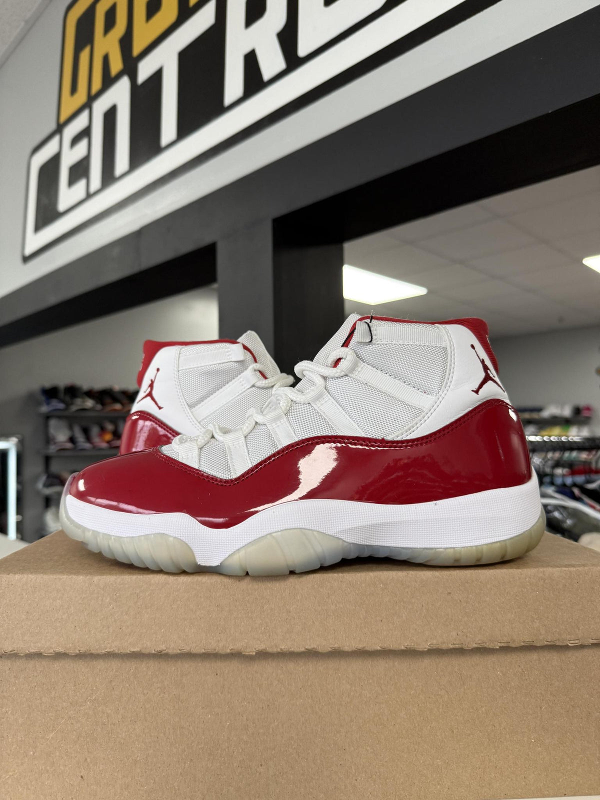 Jordan 11 "Cherry" Used Size 8.5