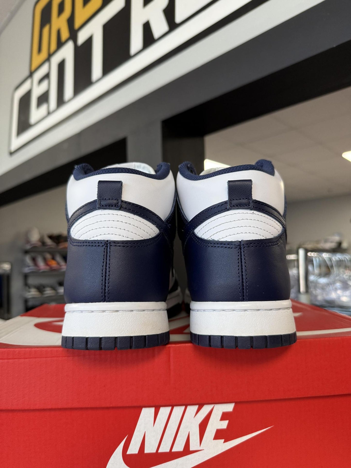 Dunk Hi "Championship Navy" Used Size 9.5