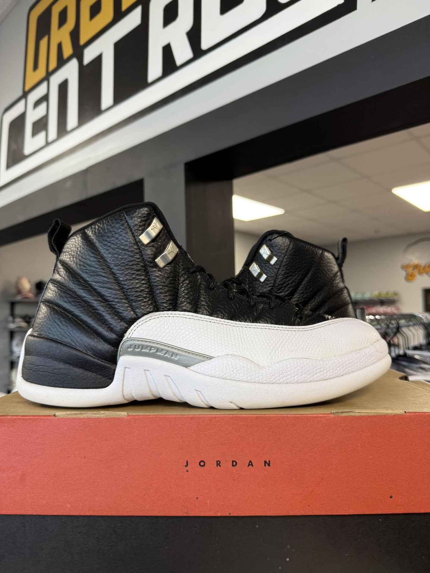Jordan 12 "Playoff" Used Size 10.5