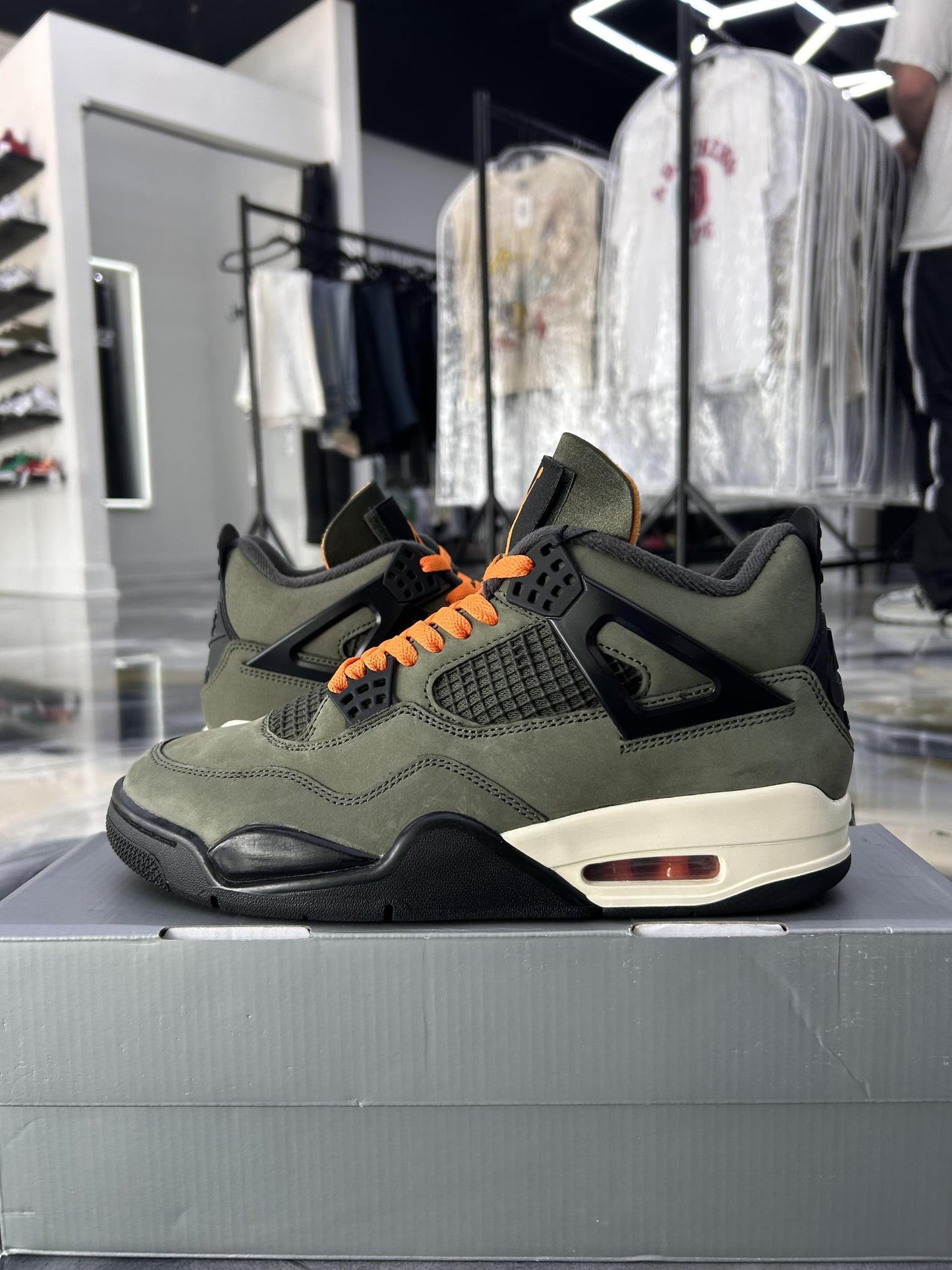 Jordan 4 UNDFTD Used Size 8