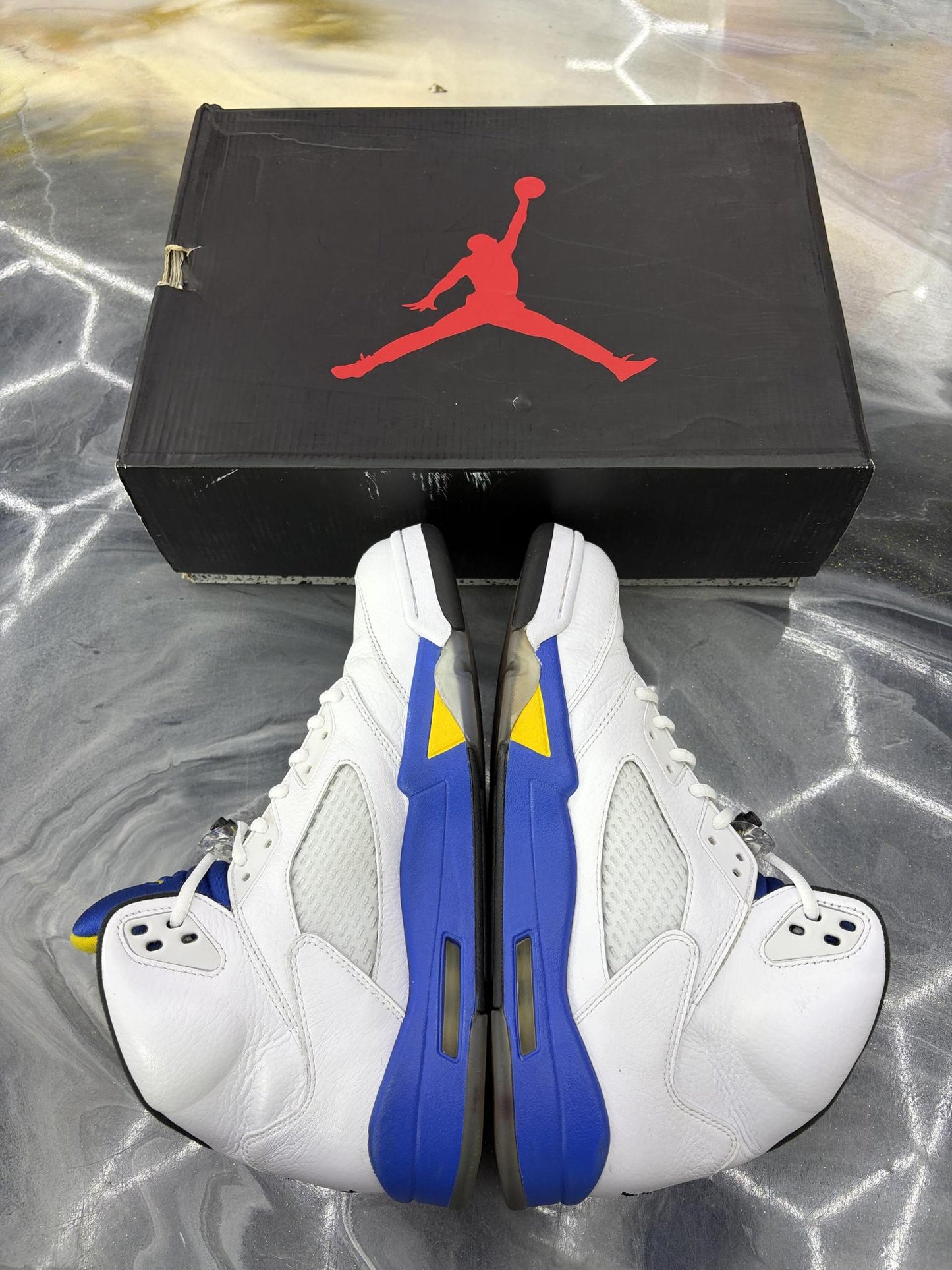 Jordan 5 "Laney" Used Size 11