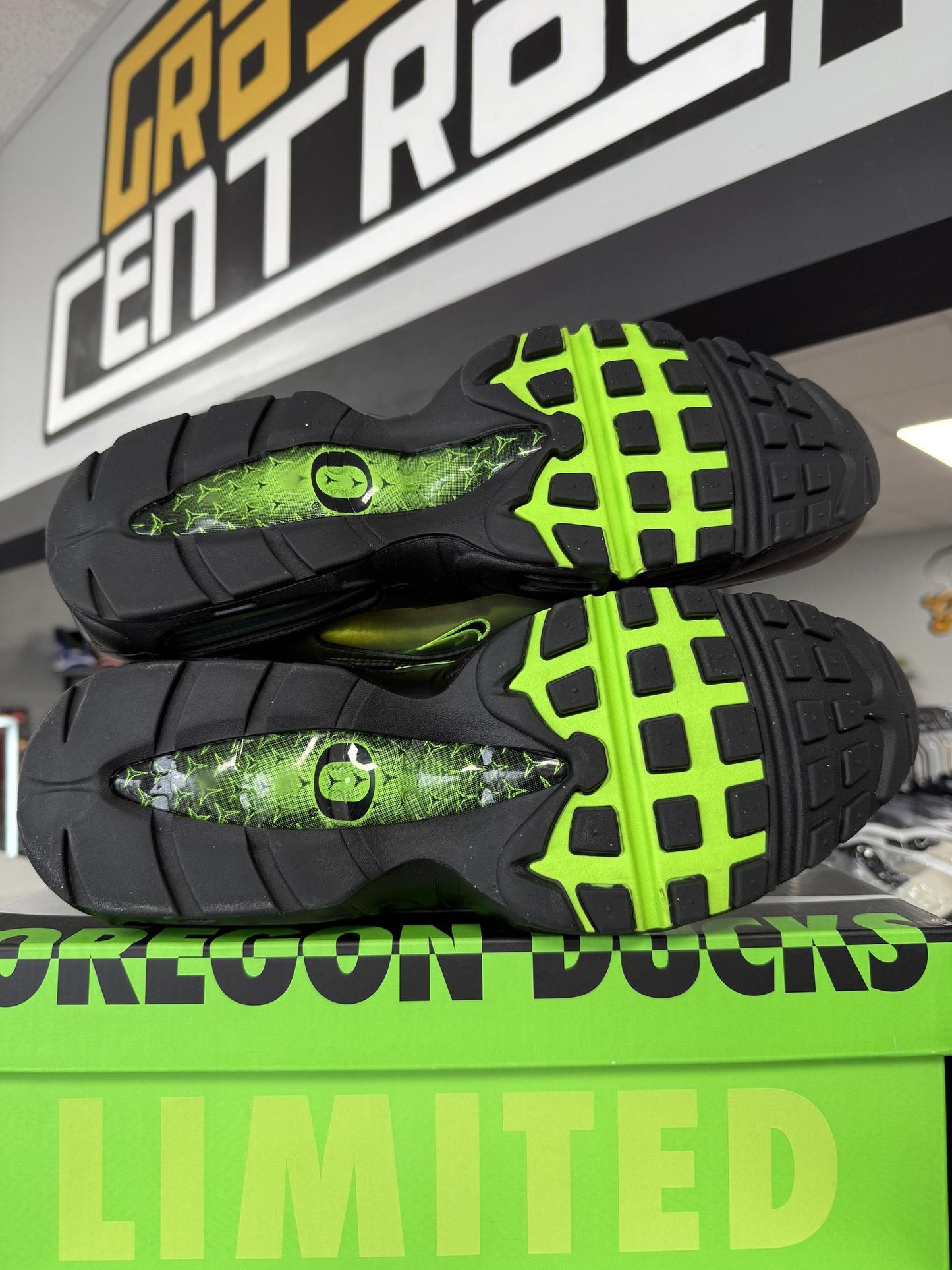Air Max 95/97 "Oregon Ducks" Used Size 13