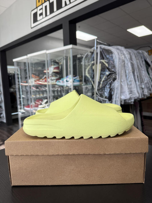 Yeezy Slide "Glow" Used Size 13