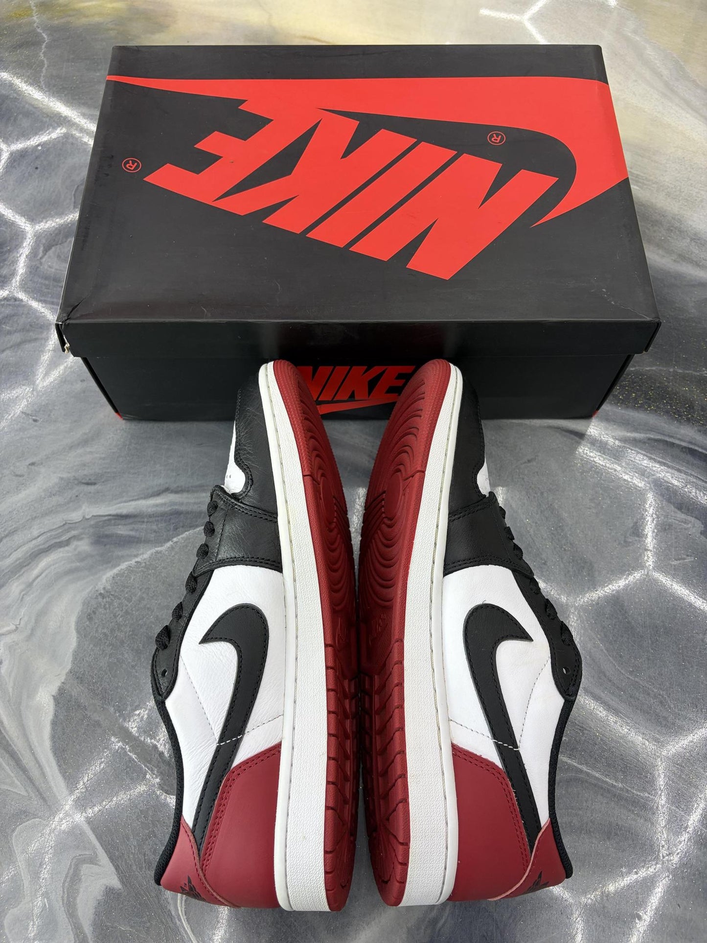 Jordan 1 Low "Black Toe" Used