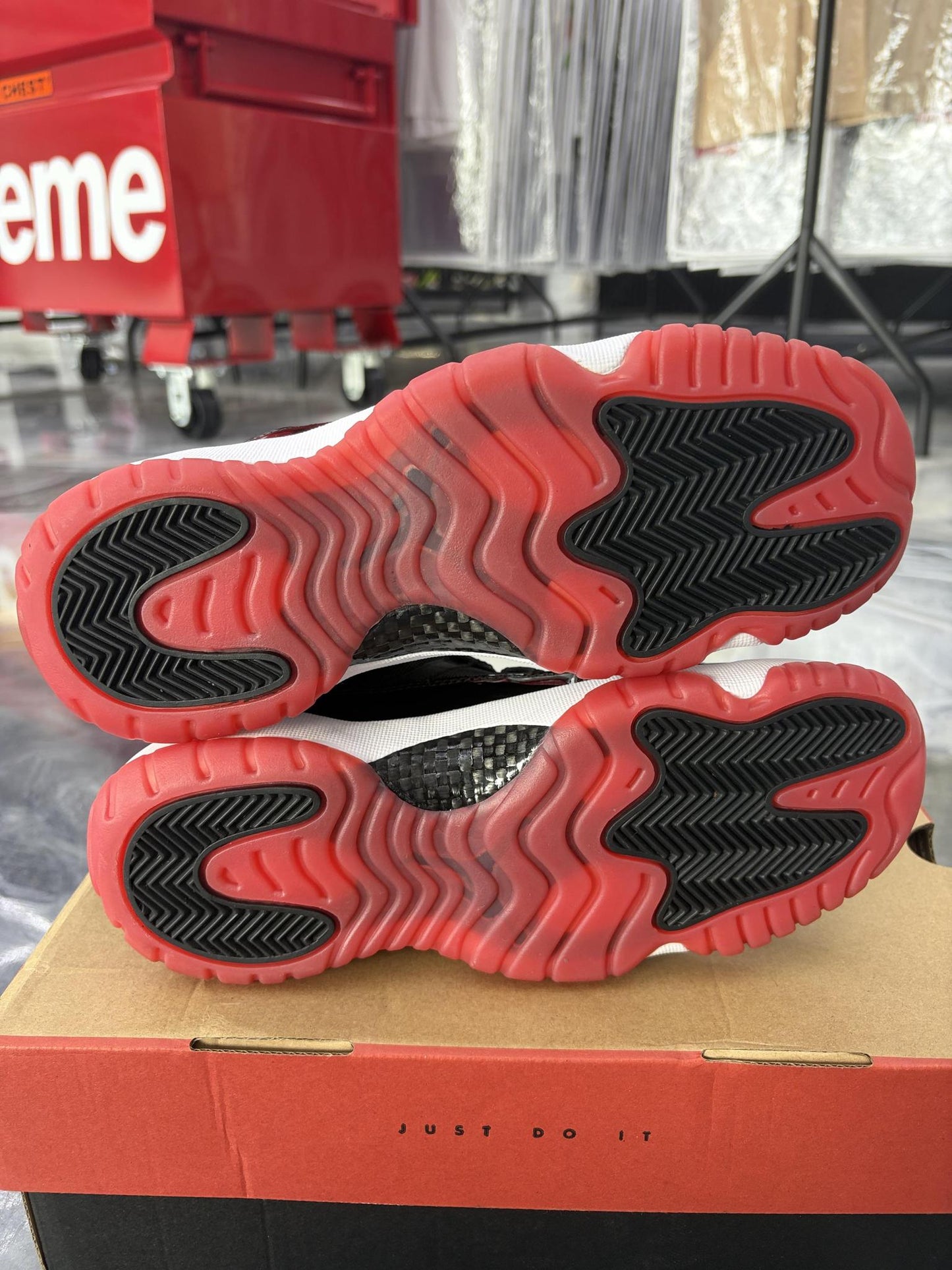 Jordan 11 Low "Bred" Used Size 7Y/8.5W