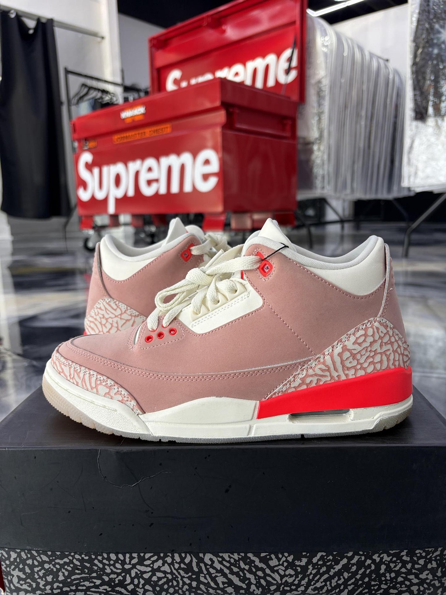 Jordan 3 "Rust Pink" Used Size 6.5Y/8W