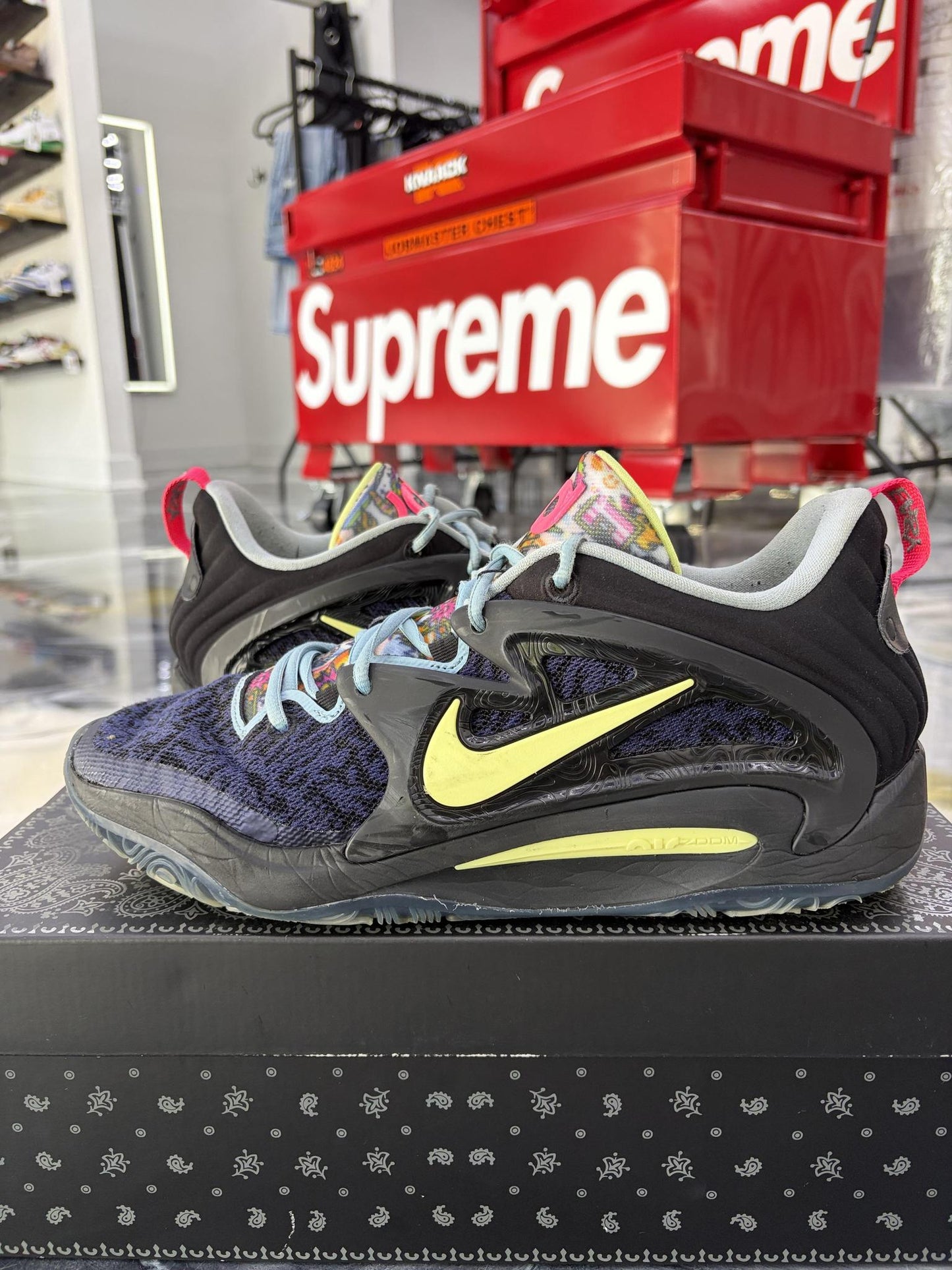 Nike KD 15 "Beginnings" Used Size 12