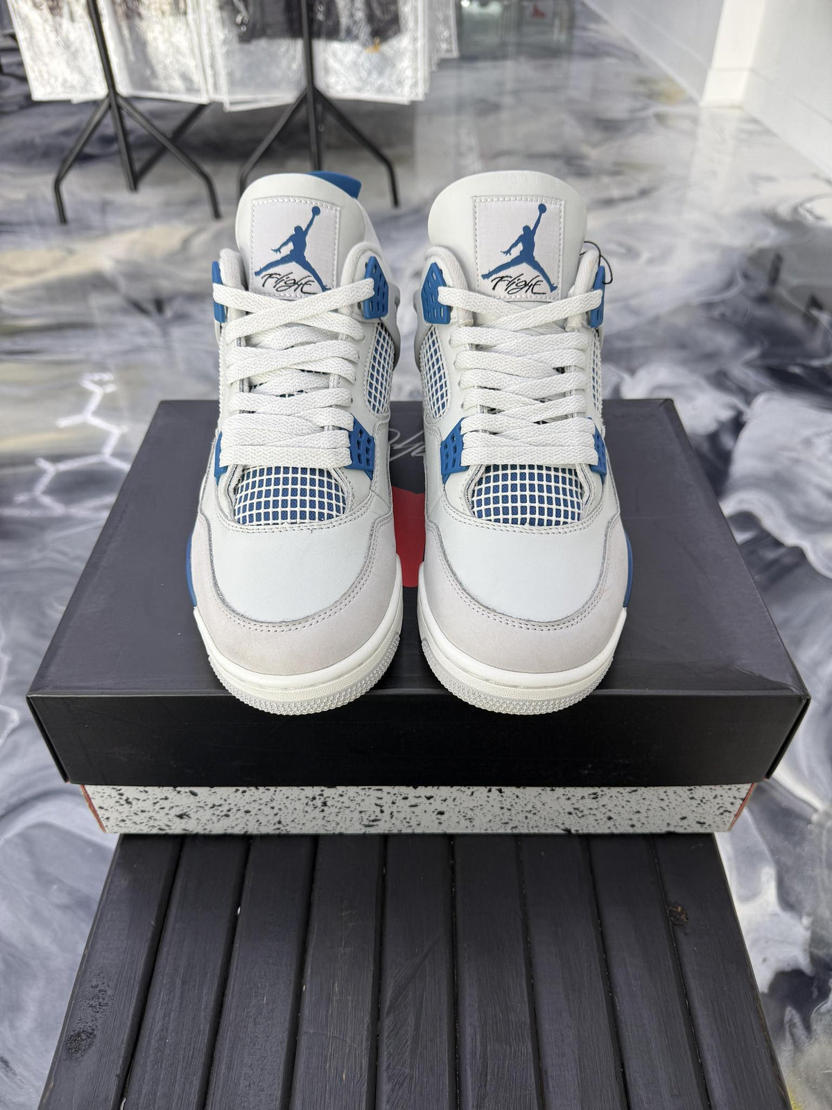 Jordan 4 "Military Blue" Used Size 10